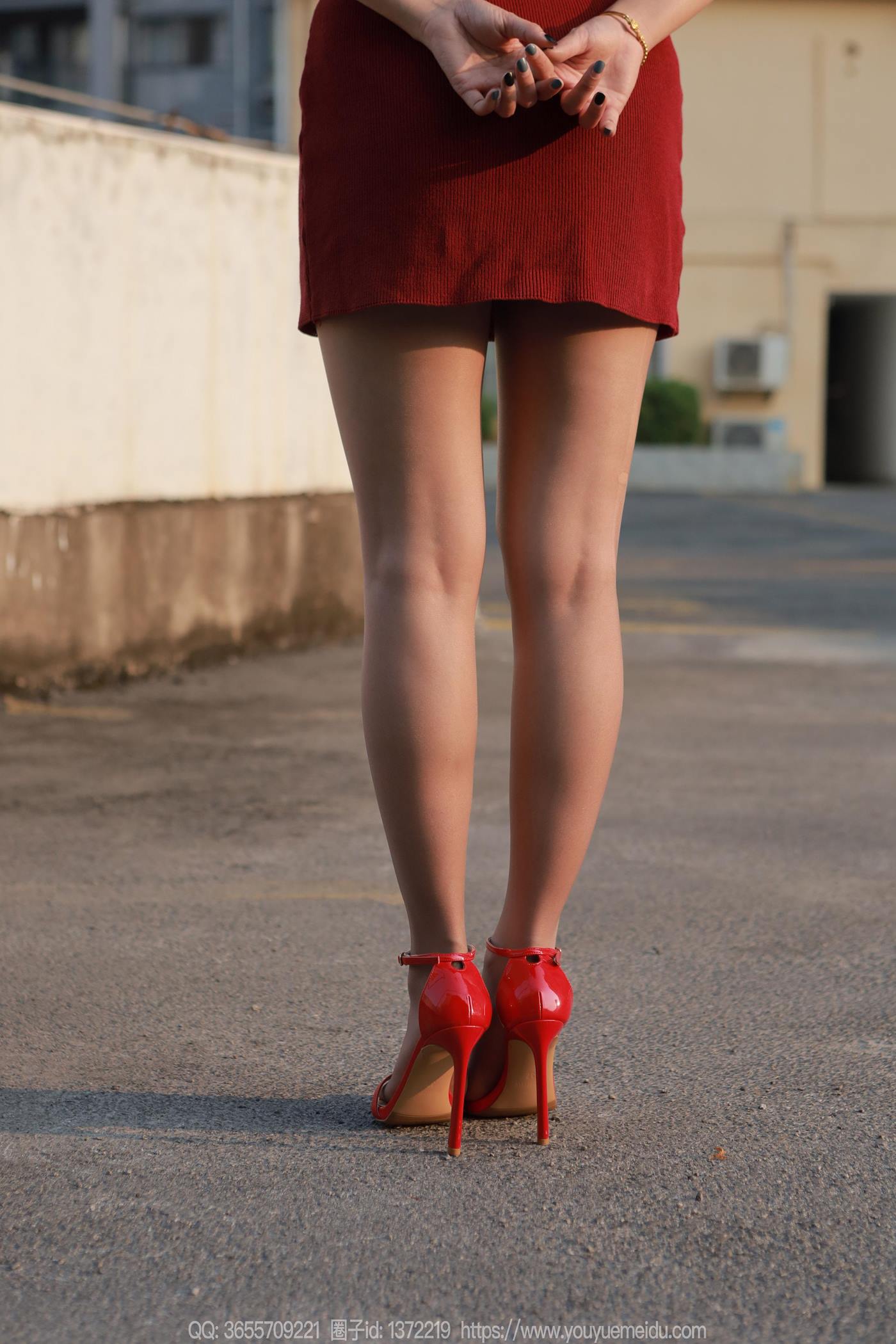 图片[49]-[IESS异思趣向] 2025.02.21 丝享家1983：婉萍《红苹果（下）》[63P] – 速更版-美库