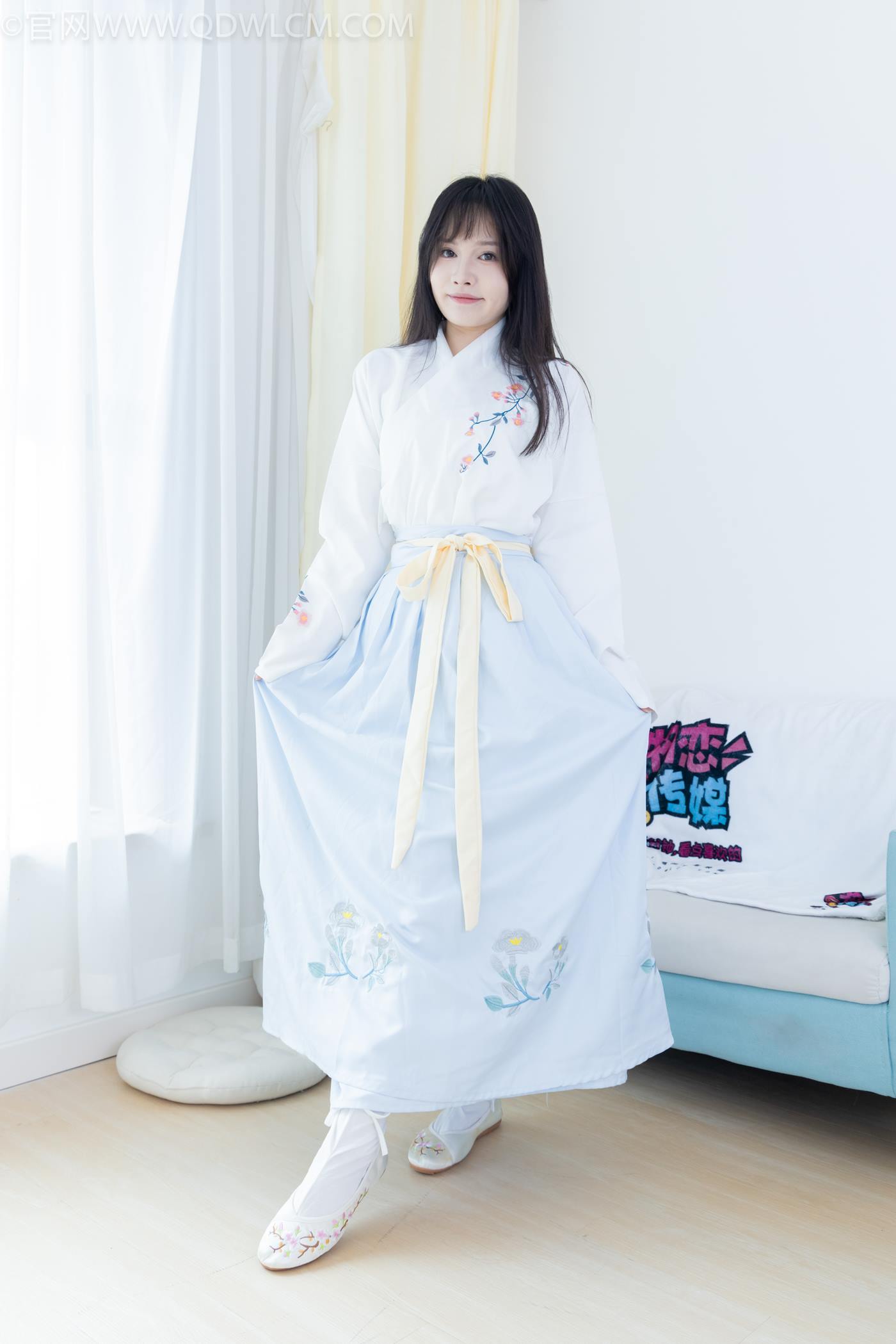 图片[26]-物恋传媒 NO.2270 小酒-高跟鞋、布鞋、白棉足袋、汉服[159P] – 速更版-美库