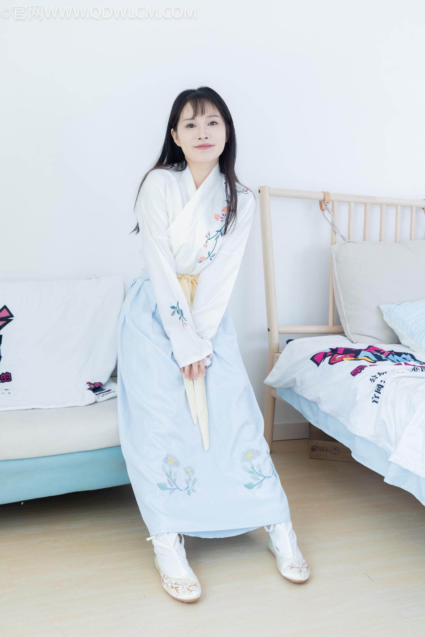 图片[56]-物恋传媒 NO.2270 小酒-高跟鞋、布鞋、白棉足袋、汉服[159P] – 速更版-美库