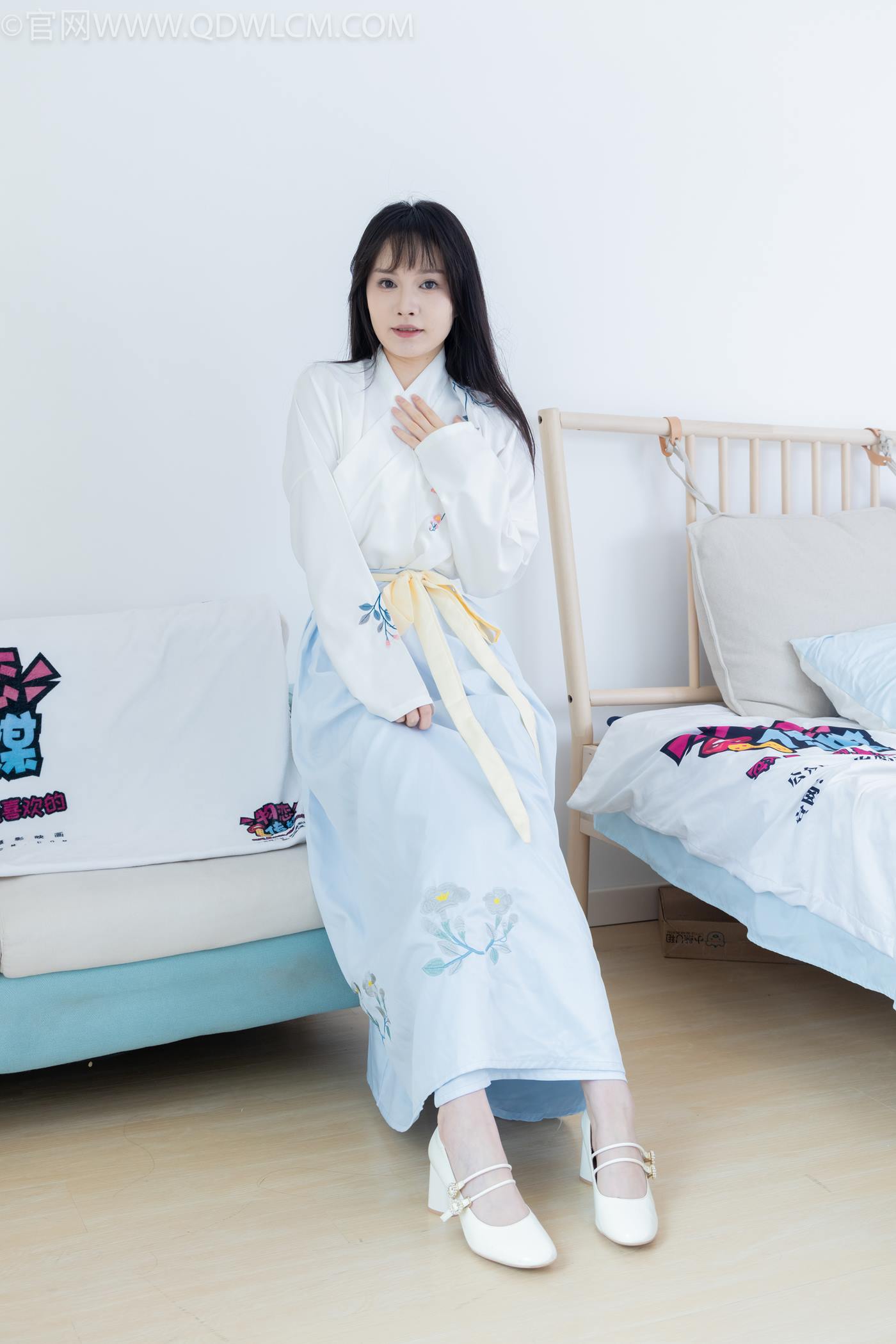 图片[159]-物恋传媒 NO.2270 小酒-高跟鞋、布鞋、白棉足袋、汉服[159P] – 速更版-美库