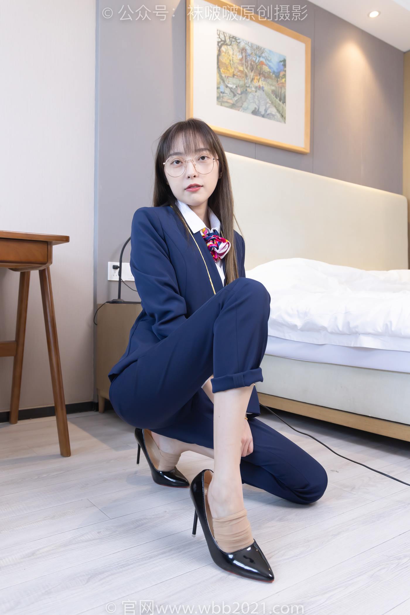 图片[13]-[BoBoSocks袜啵啵]NO.509 稚予-高跟鞋、短肉丝、黑色美甲、银行制服、半脱袜子[100P] – 速更版-美库