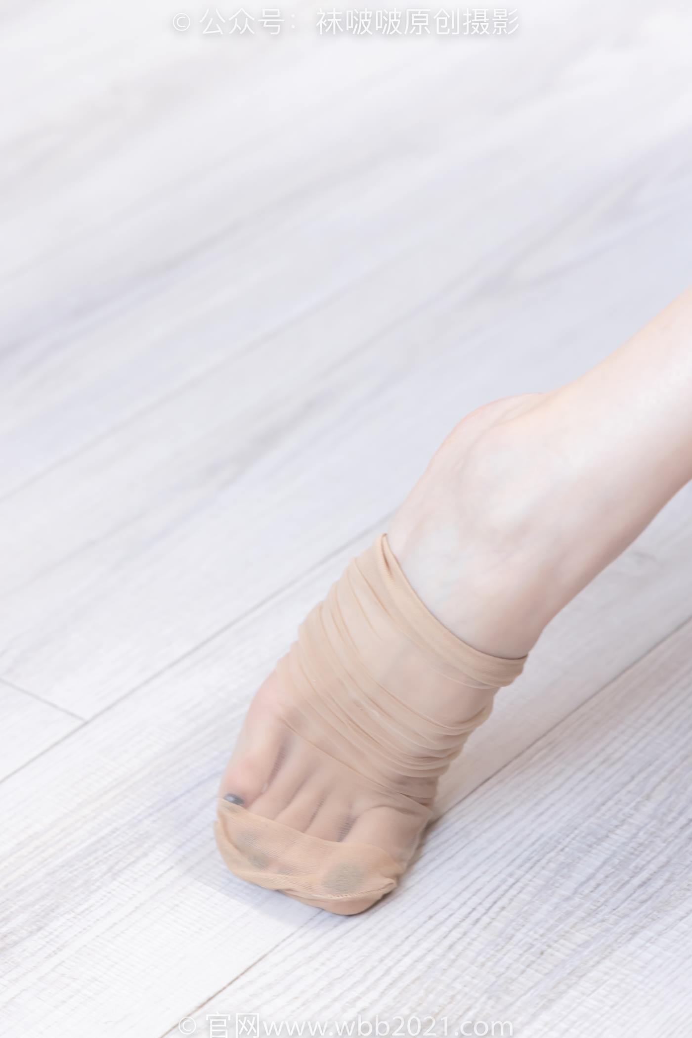 图片[20]-[BoBoSocks袜啵啵]NO.509 稚予-高跟鞋、短肉丝、黑色美甲、银行制服、半脱袜子[100P] – 速更版-美库