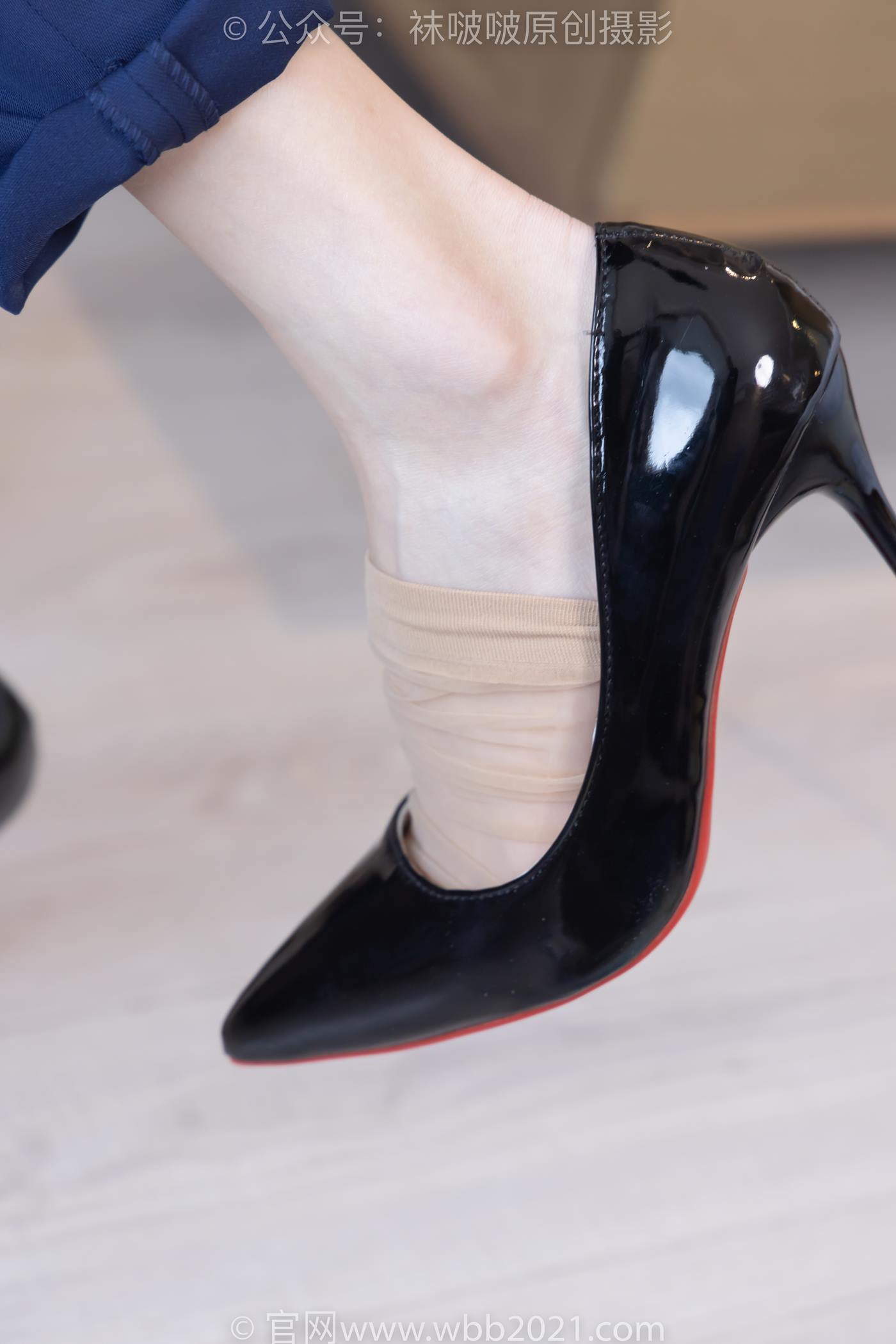 图片[35]-[BoBoSocks袜啵啵]NO.509 稚予-高跟鞋、短肉丝、黑色美甲、银行制服、半脱袜子[100P] – 速更版-美库