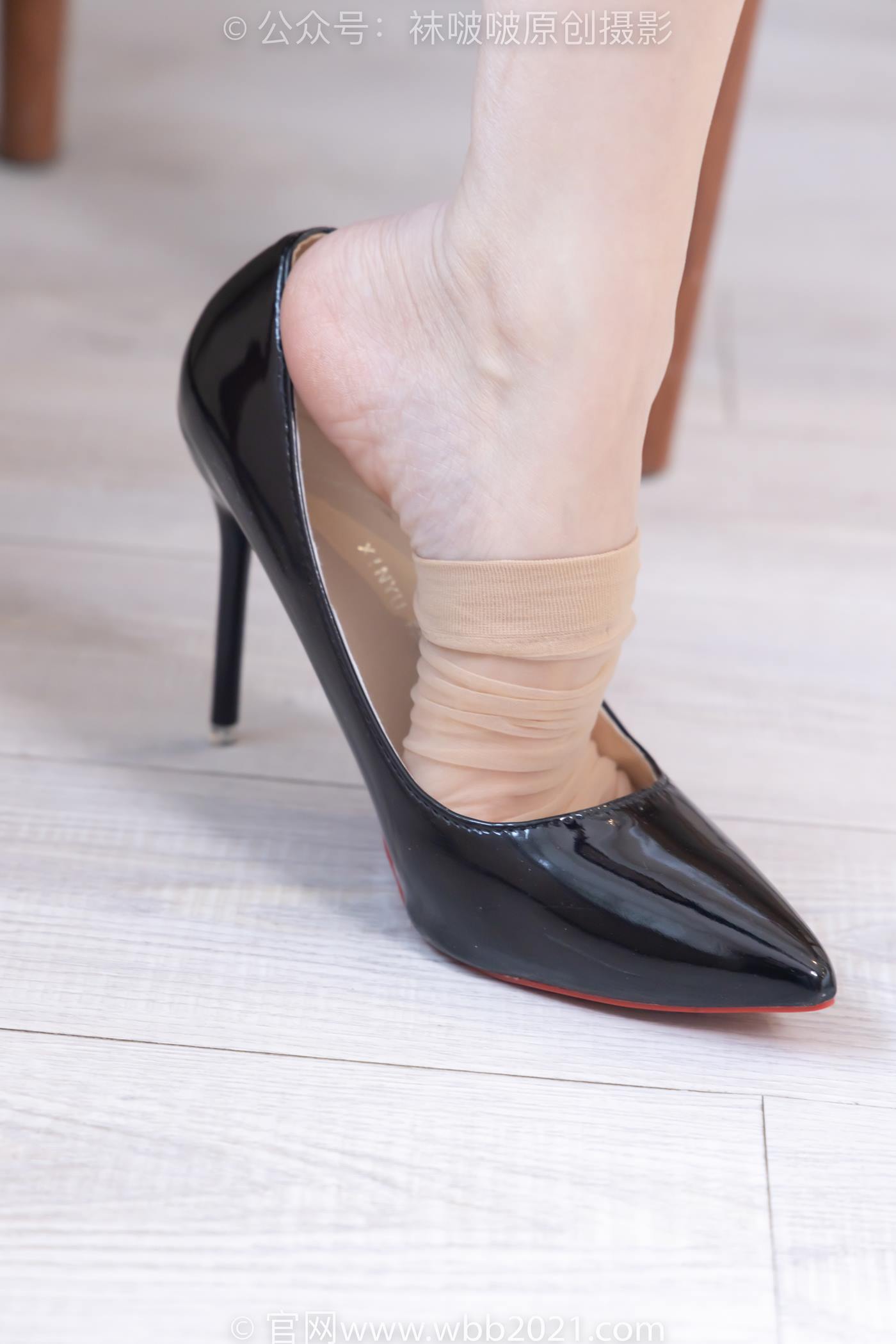 图片[42]-[BoBoSocks袜啵啵]NO.509 稚予-高跟鞋、短肉丝、黑色美甲、银行制服、半脱袜子[100P] – 速更版-美库