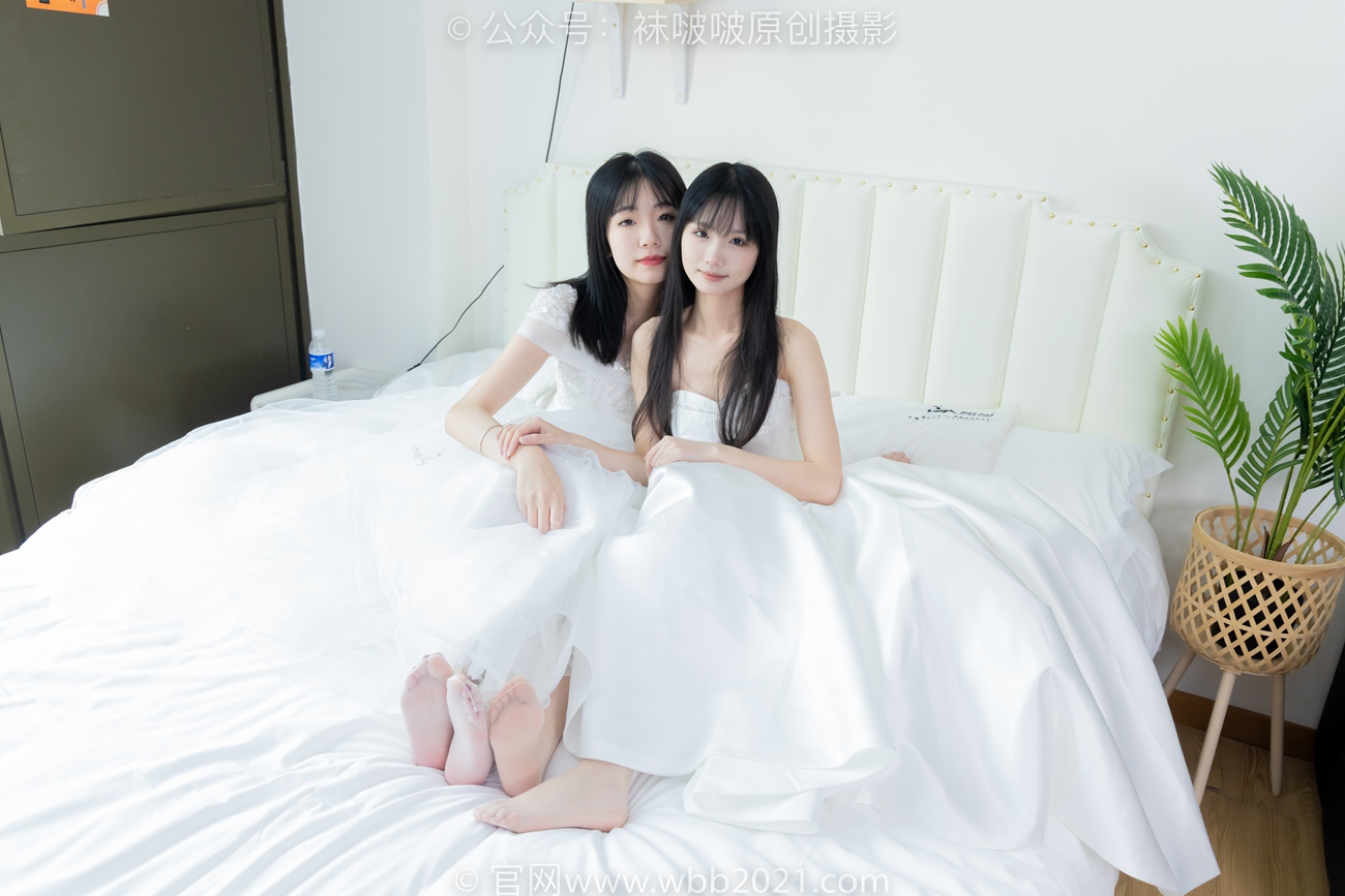 图片[52]-[BoBoSocks袜啵啵]NO.510 小甜豆&甜甜圈-两双高跟鞋、薄肉丝、薄白丝、婚纱主题、互相帮对方腿脚涂抹[96P] – 速更版-美库