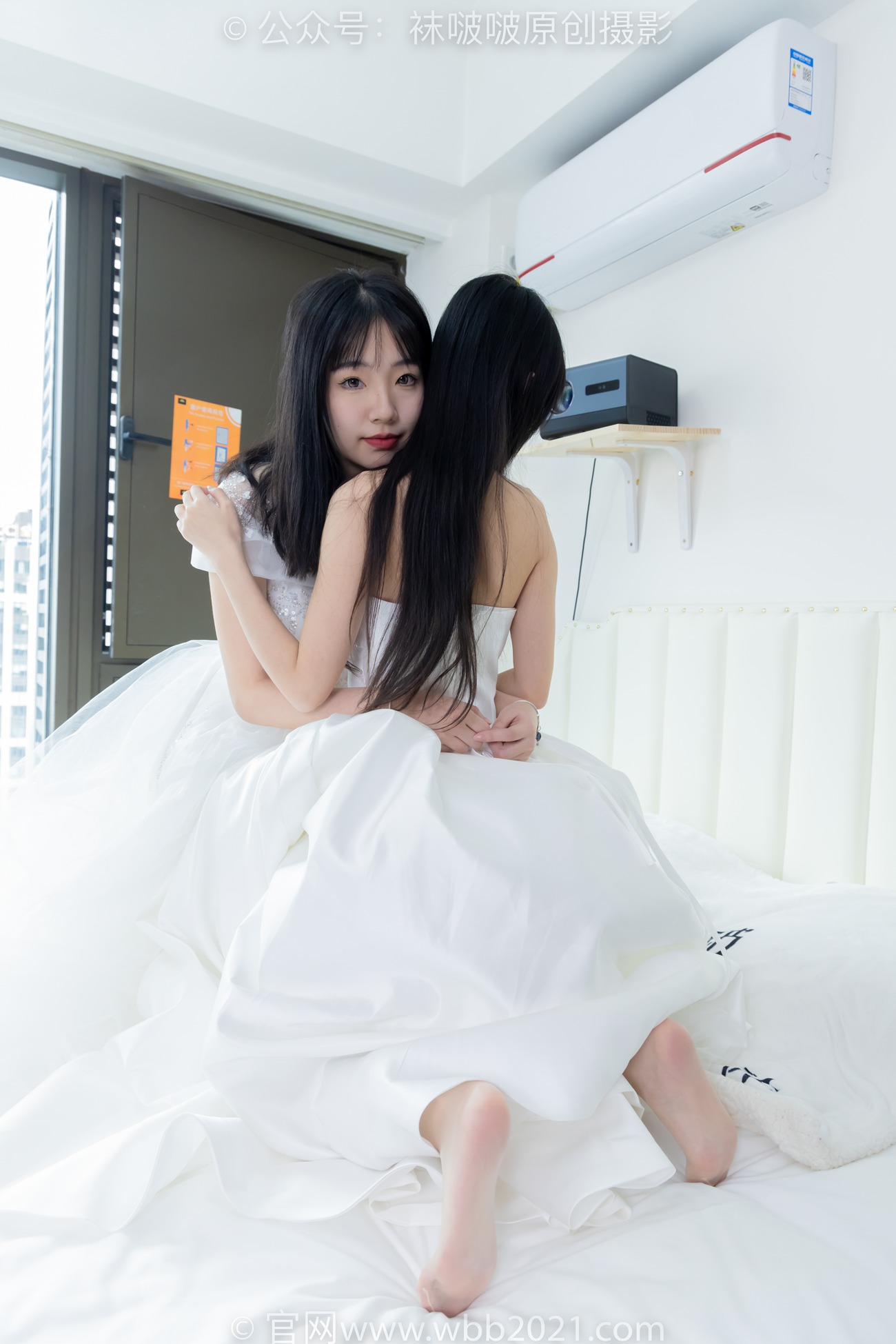 图片[60]-[BoBoSocks袜啵啵]NO.510 小甜豆&甜甜圈-两双高跟鞋、薄肉丝、薄白丝、婚纱主题、互相帮对方腿脚涂抹[96P] – 速更版-美库