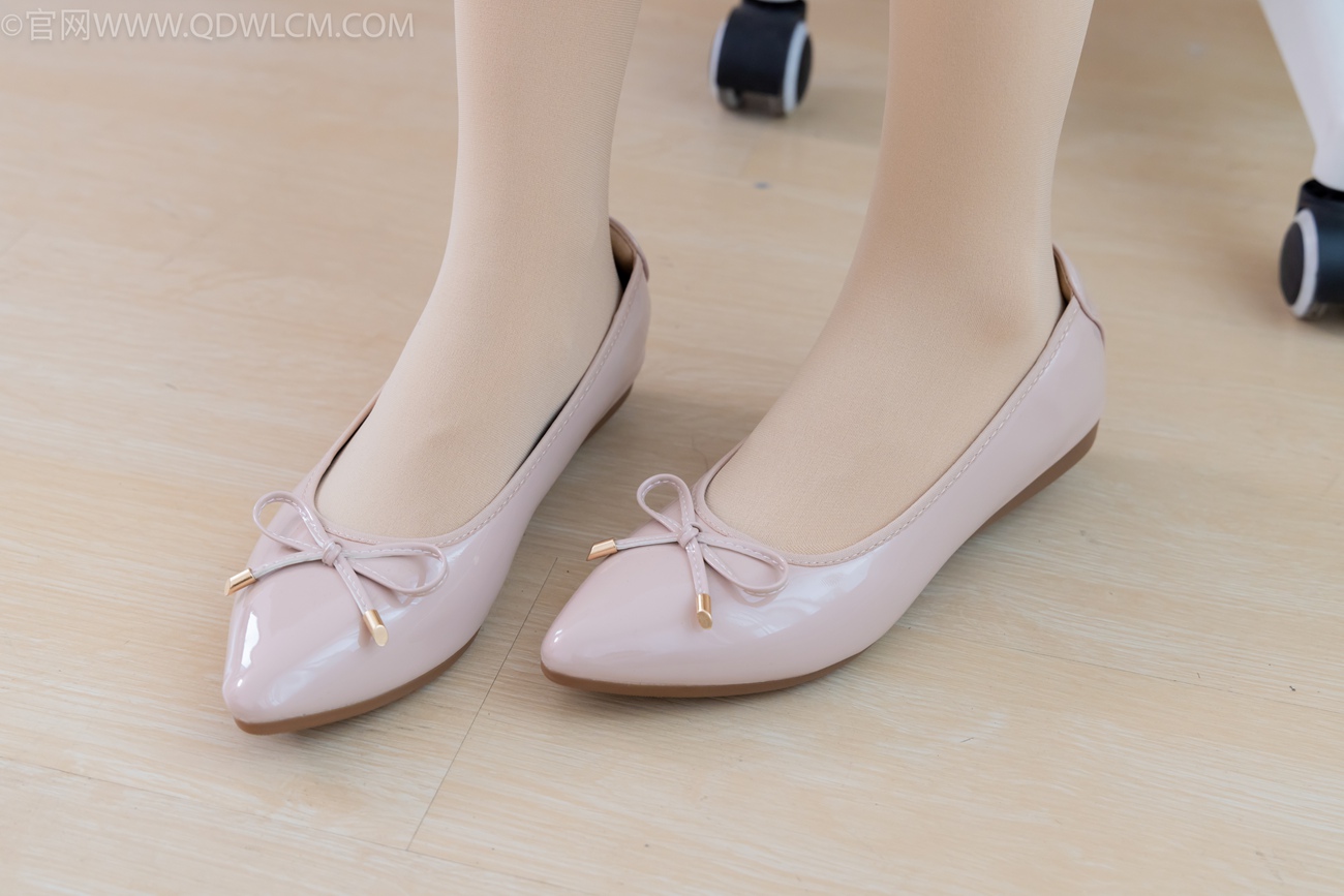 图片[15]-物恋传媒 NO.2273 恬恬-平底鞋、厚肉丝、老头乐挠脚剧情[100P] – 速更版-美库