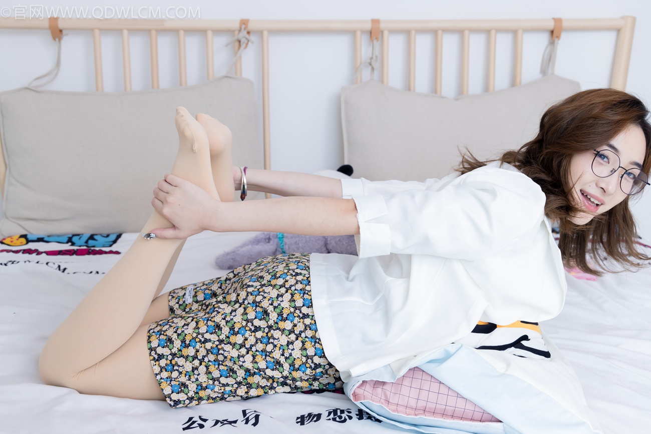 图片[18]-物恋传媒 NO.2273 恬恬-平底鞋、厚肉丝、老头乐挠脚剧情[100P] – 速更版-美库