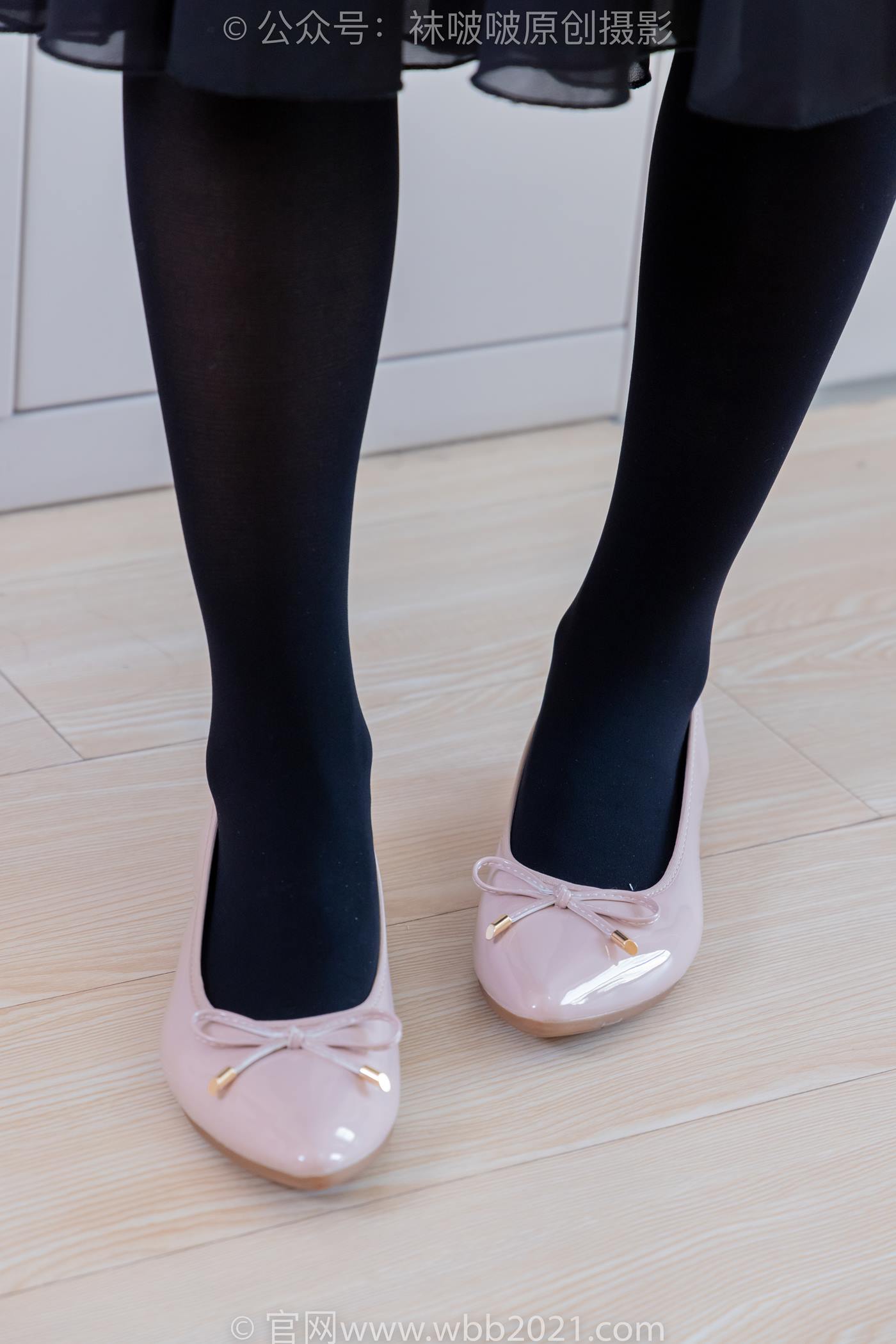 图片[13]-[BoBoSocks袜啵啵]NO.511 奶油-平底鞋、厚黑丝、做瑜伽动作时老头乐挠脚剧情[140P] – 速更版-美库