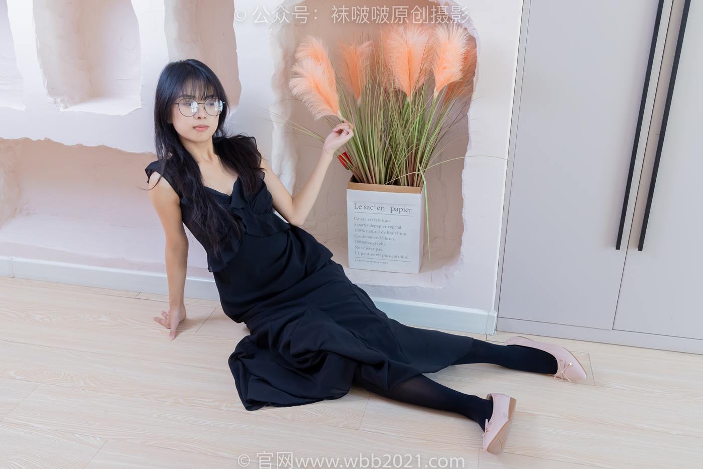 图片[15]-[BoBoSocks袜啵啵]NO.511 奶油-平底鞋、厚黑丝、做瑜伽动作时老头乐挠脚剧情[140P] – 速更版-美库