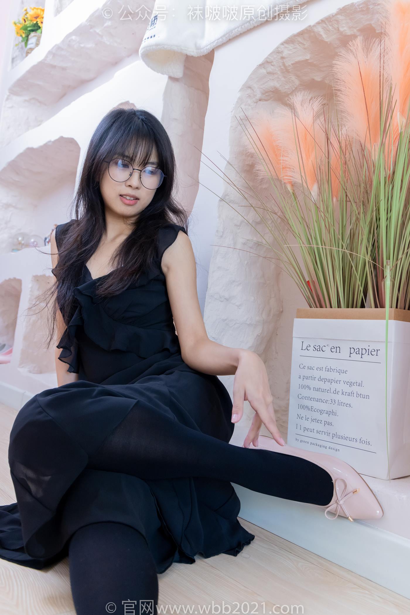 图片[24]-[BoBoSocks袜啵啵]NO.511 奶油-平底鞋、厚黑丝、做瑜伽动作时老头乐挠脚剧情[140P] – 速更版-美库