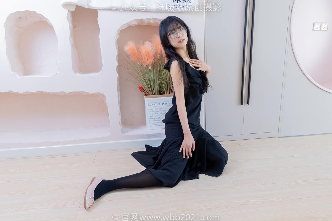 图片[29]-[BoBoSocks袜啵啵]NO.511 奶油-平底鞋、厚黑丝、做瑜伽动作时老头乐挠脚剧情[140P] – 速更版-美库