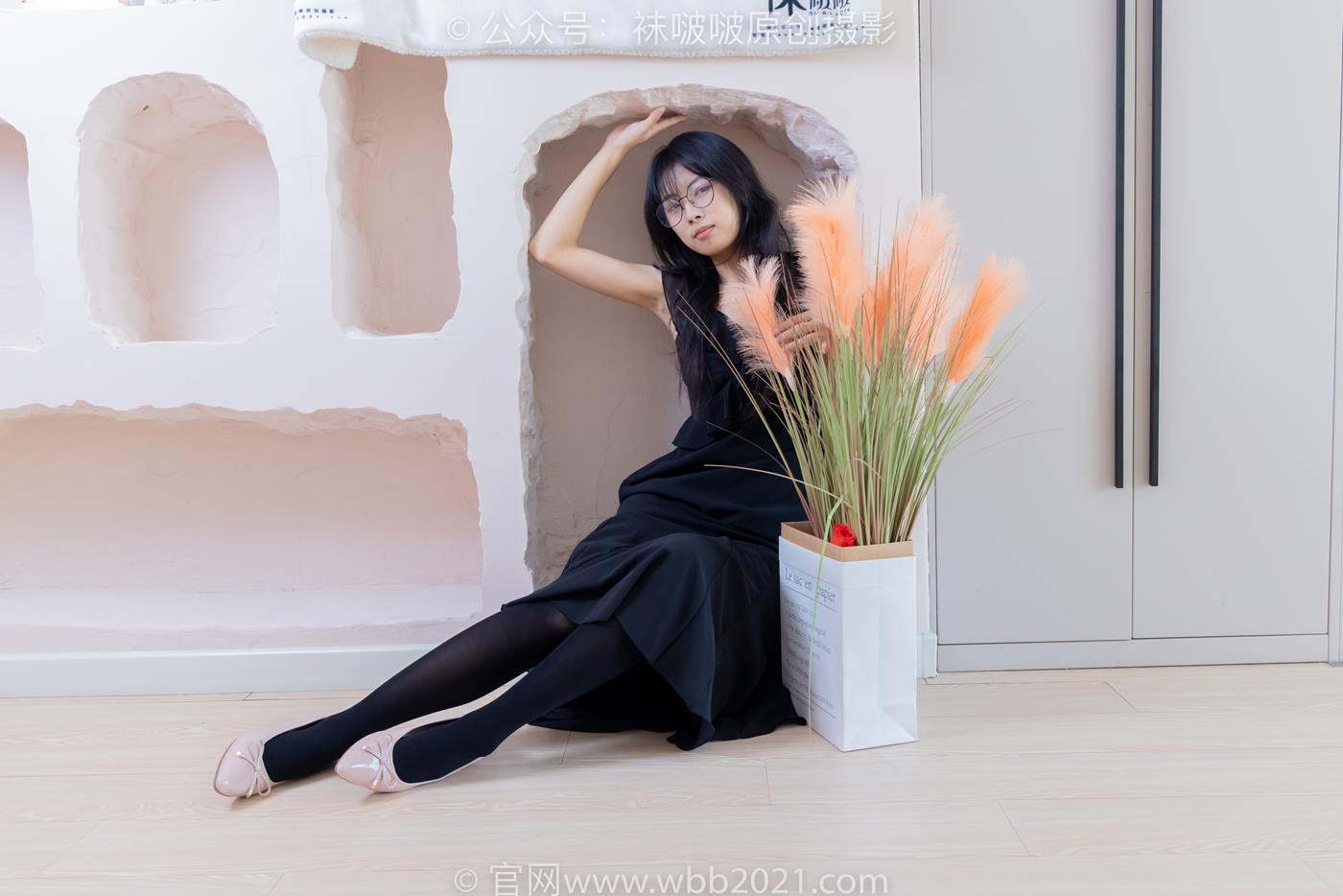 图片[33]-[BoBoSocks袜啵啵]NO.511 奶油-平底鞋、厚黑丝、做瑜伽动作时老头乐挠脚剧情[140P] – 速更版-美库