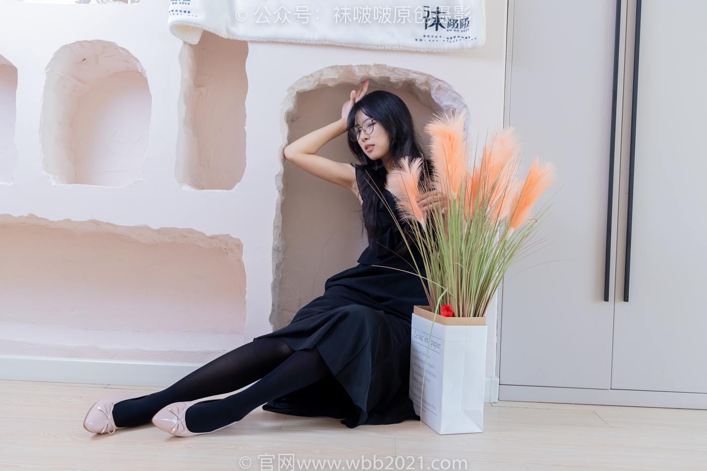 图片[34]-[BoBoSocks袜啵啵]NO.511 奶油-平底鞋、厚黑丝、做瑜伽动作时老头乐挠脚剧情[140P] – 速更版-美库