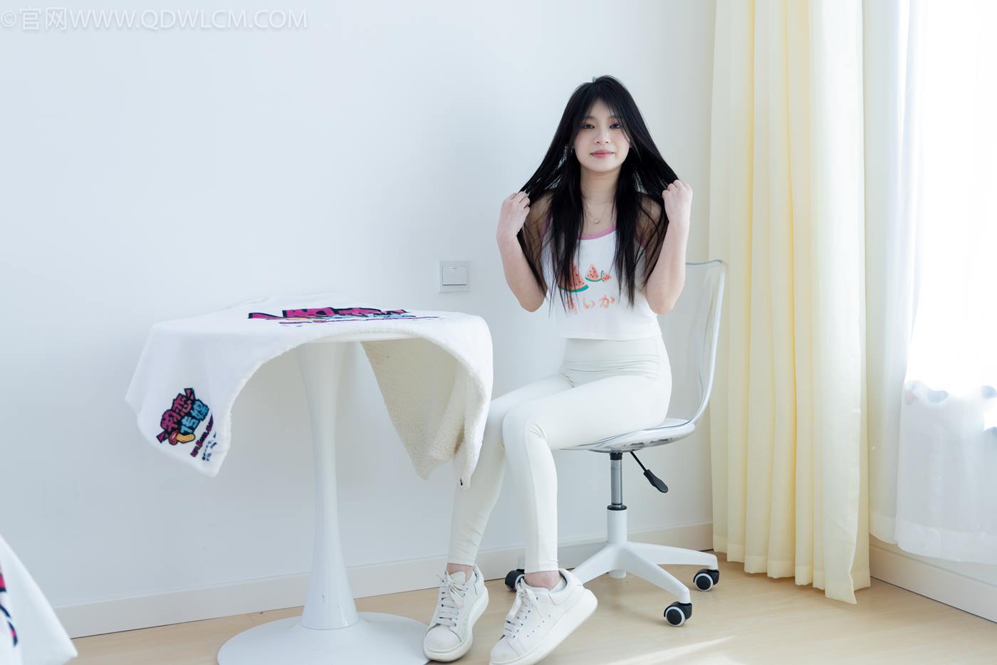 图片[14]-物恋传媒 NO.2276 闪闪-板鞋、白船袜、蓝船袜、裸足[142P] – 速更版-美库