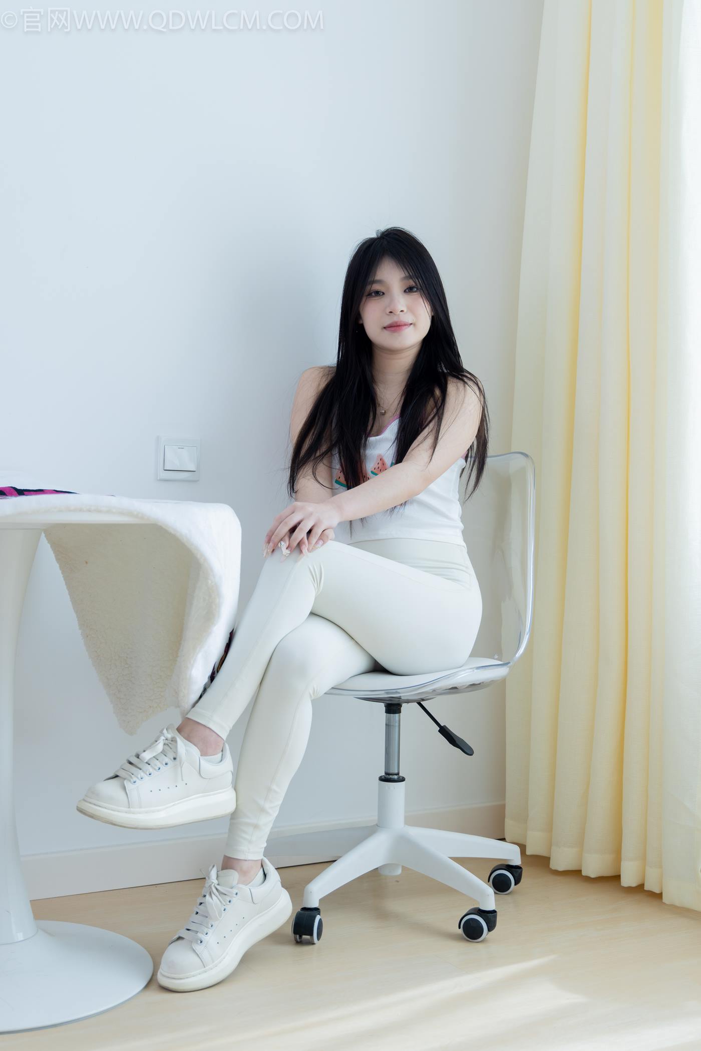 图片[17]-物恋传媒 NO.2276 闪闪-板鞋、白船袜、蓝船袜、裸足[142P] – 速更版-美库