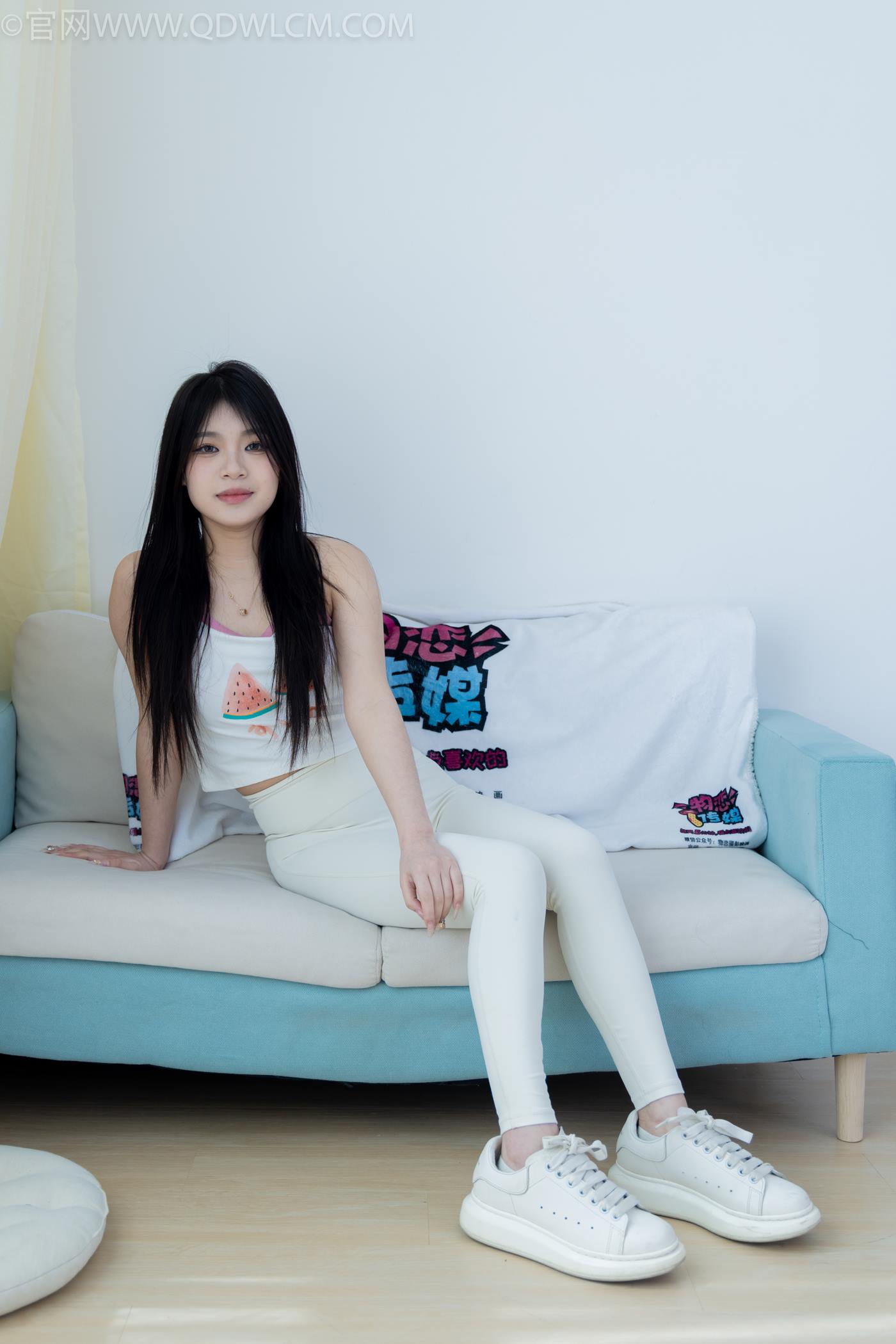 图片[28]-物恋传媒 NO.2276 闪闪-板鞋、白船袜、蓝船袜、裸足[142P] – 速更版-美库