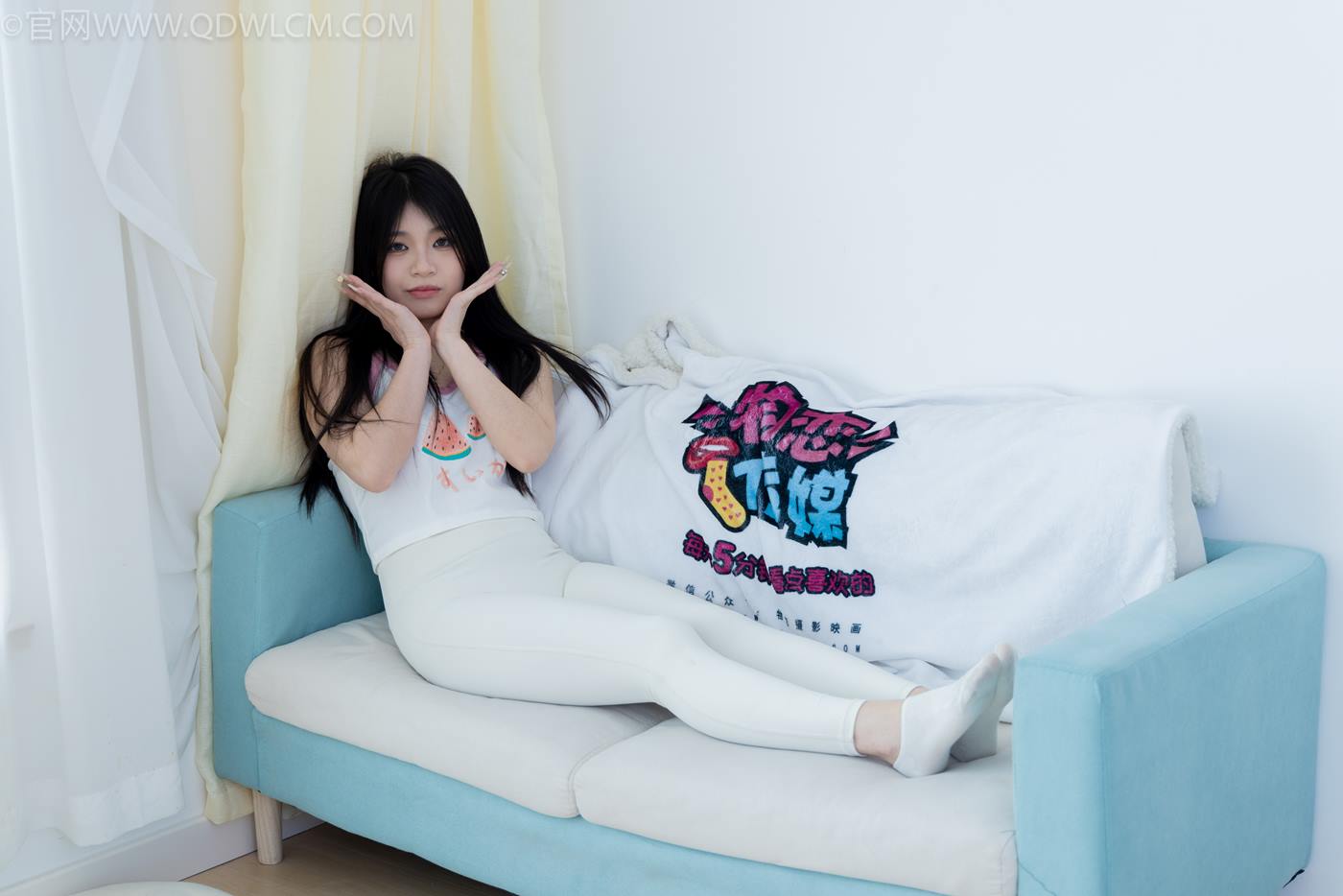 图片[37]-物恋传媒 NO.2276 闪闪-板鞋、白船袜、蓝船袜、裸足[142P] – 速更版-美库