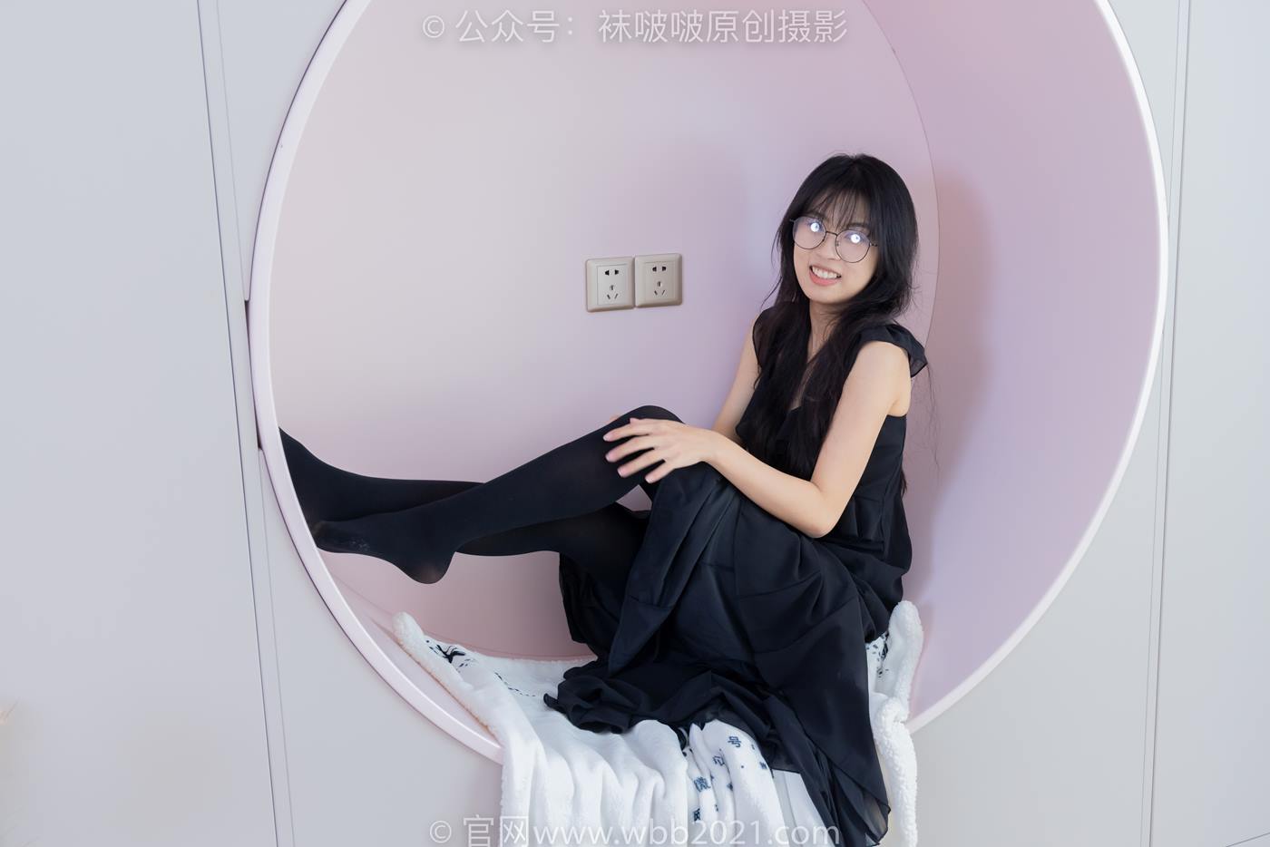 图片[71]-[BoBoSocks袜啵啵]NO.511 奶油-平底鞋、厚黑丝、做瑜伽动作时老头乐挠脚剧情[140P] – 速更版-美库