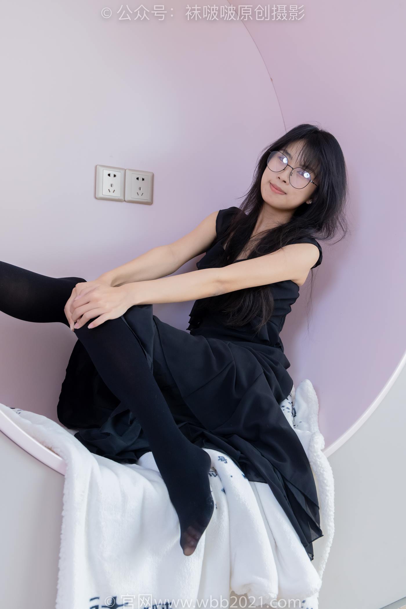 图片[75]-[BoBoSocks袜啵啵]NO.511 奶油-平底鞋、厚黑丝、做瑜伽动作时老头乐挠脚剧情[140P] – 速更版-美库