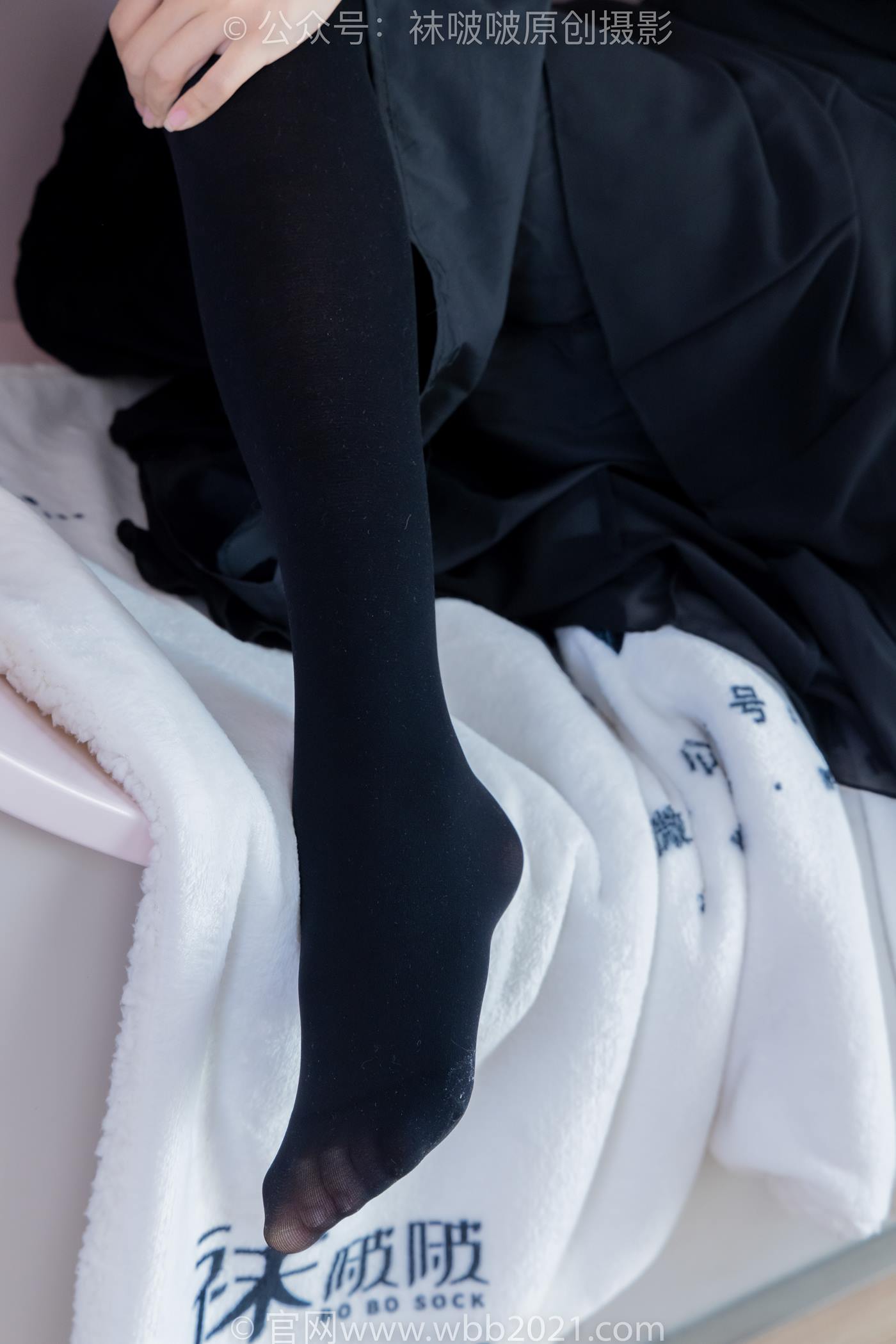 图片[76]-[BoBoSocks袜啵啵]NO.511 奶油-平底鞋、厚黑丝、做瑜伽动作时老头乐挠脚剧情[140P] – 速更版-美库