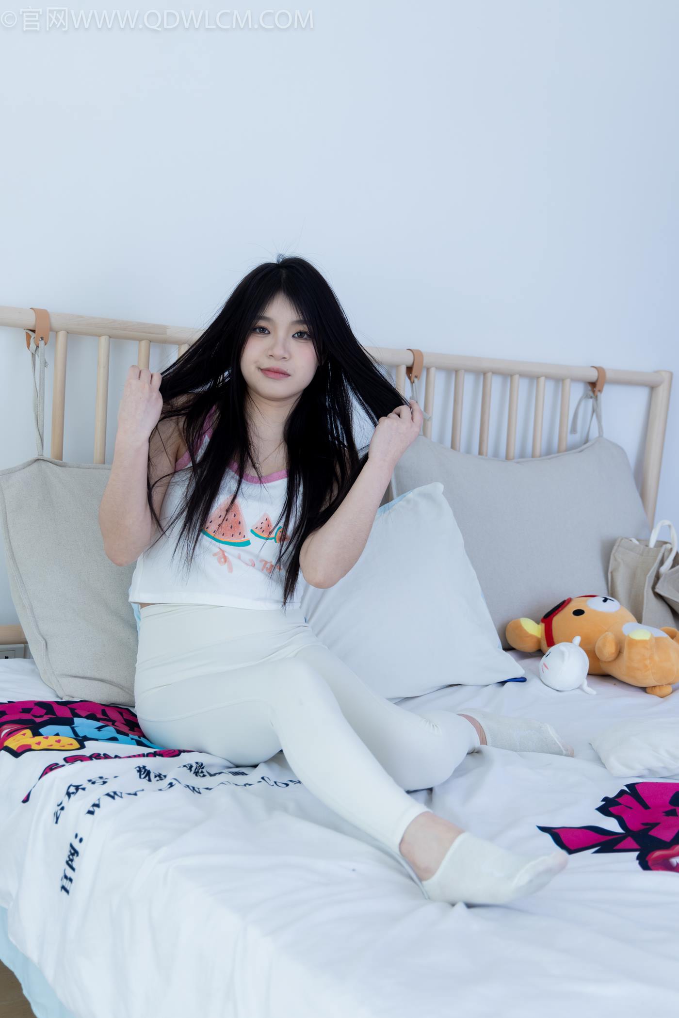 图片[56]-物恋传媒 NO.2276 闪闪-板鞋、白船袜、蓝船袜、裸足[142P] – 速更版-美库