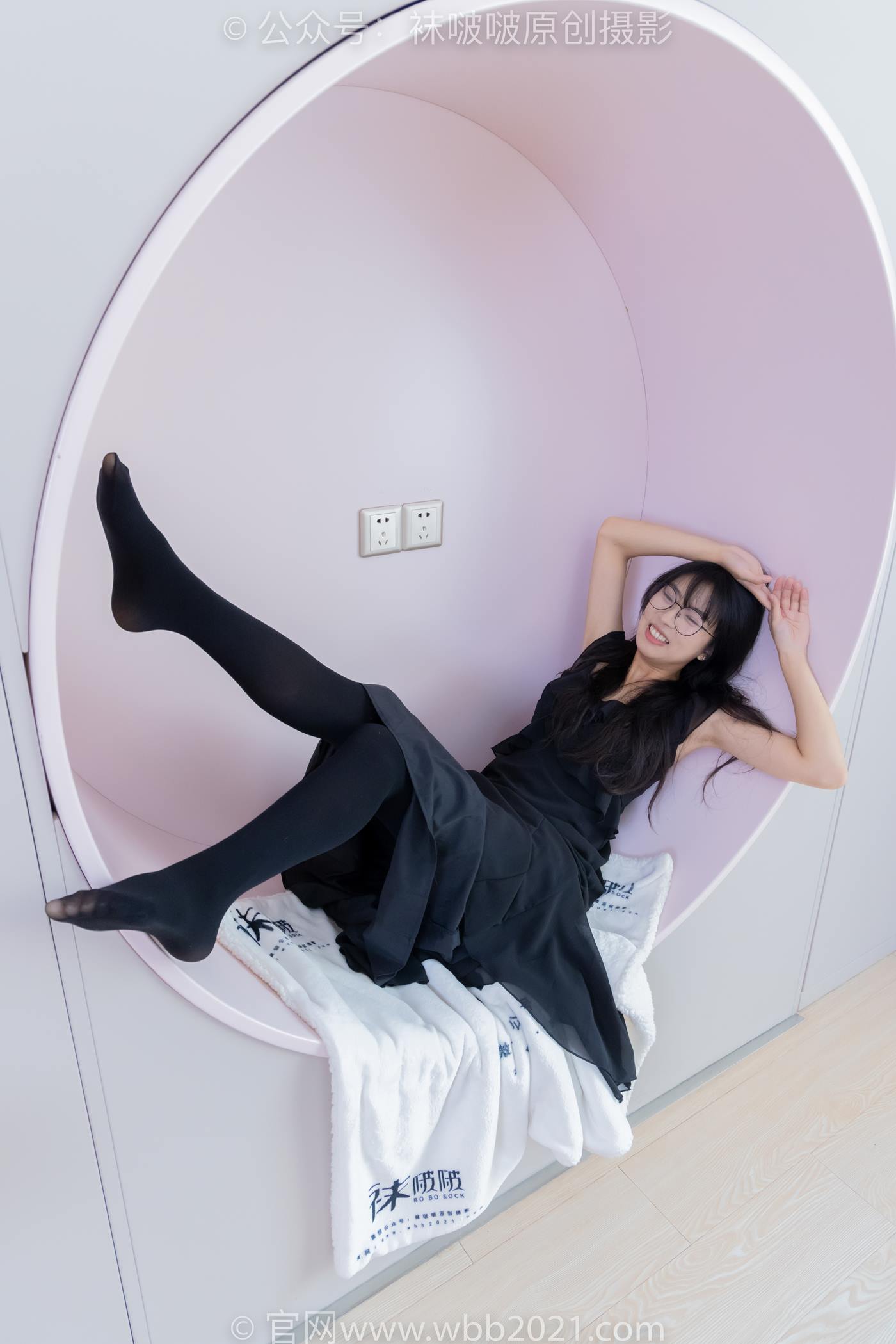 图片[86]-[BoBoSocks袜啵啵]NO.511 奶油-平底鞋、厚黑丝、做瑜伽动作时老头乐挠脚剧情[140P] – 速更版-美库