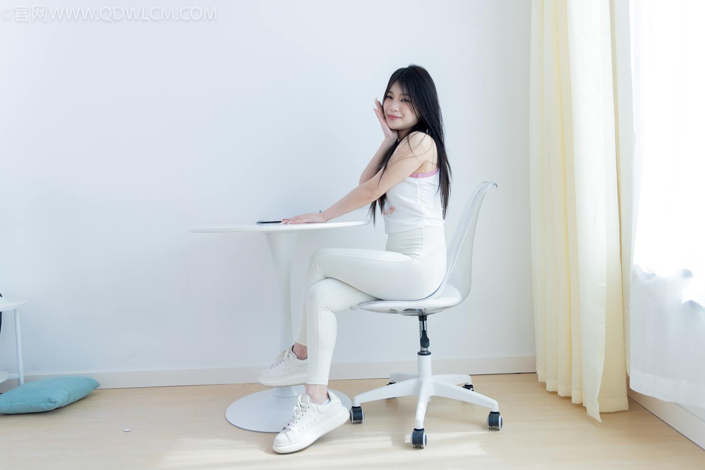 图片[64]-物恋传媒 NO.2276 闪闪-板鞋、白船袜、蓝船袜、裸足[142P] – 速更版-美库