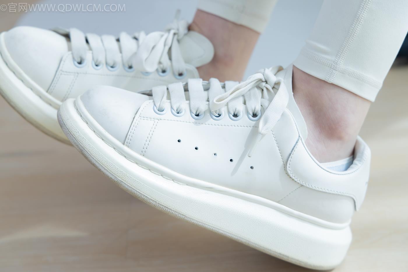 图片[67]-物恋传媒 NO.2276 闪闪-板鞋、白船袜、蓝船袜、裸足[142P] – 速更版-美库