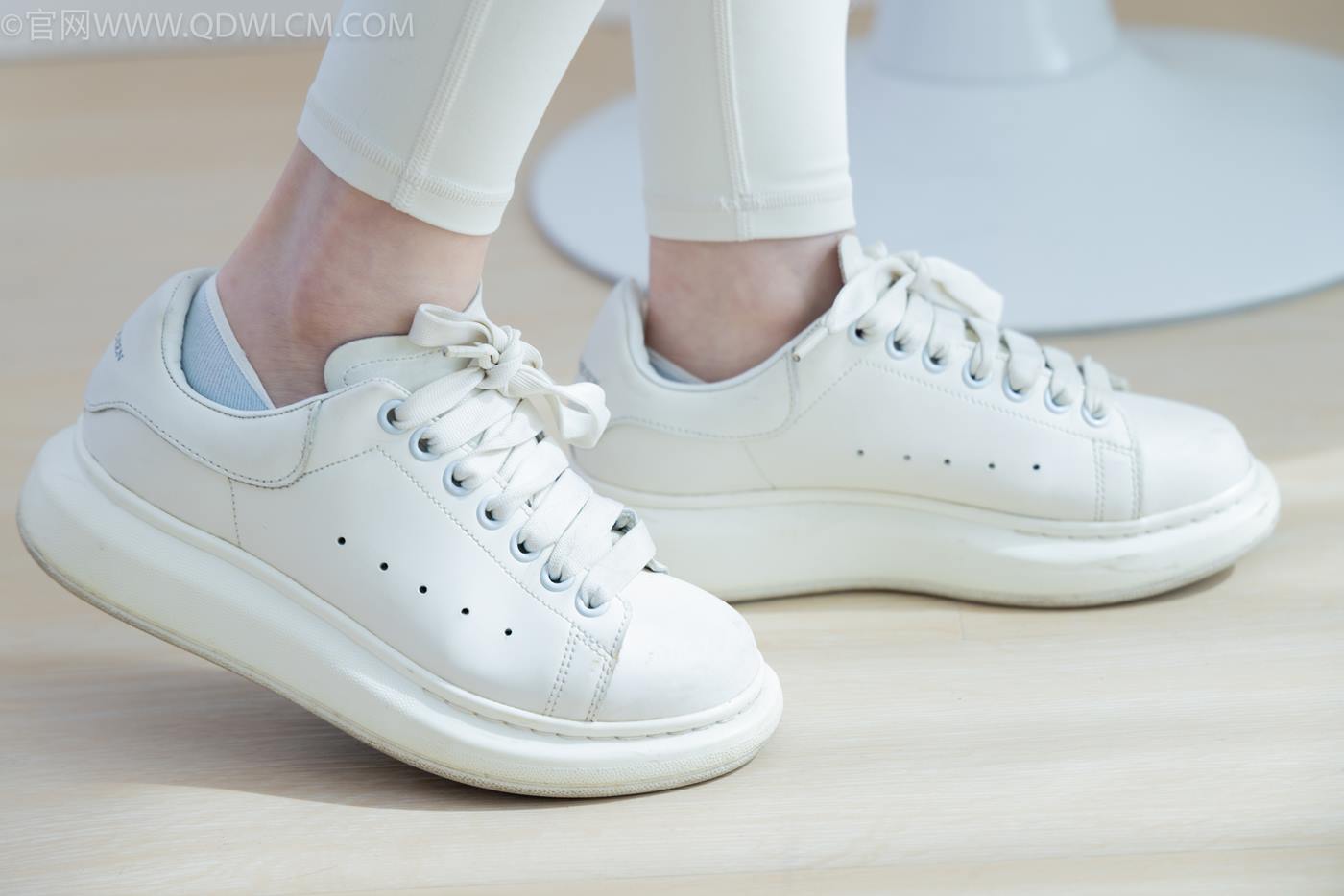 图片[69]-物恋传媒 NO.2276 闪闪-板鞋、白船袜、蓝船袜、裸足[142P] – 速更版-美库