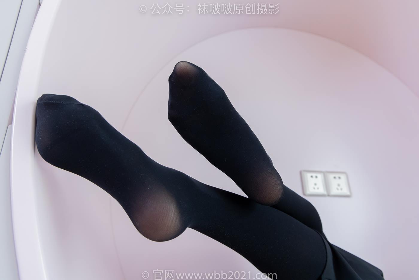 图片[94]-[BoBoSocks袜啵啵]NO.511 奶油-平底鞋、厚黑丝、做瑜伽动作时老头乐挠脚剧情[140P] – 速更版-美库