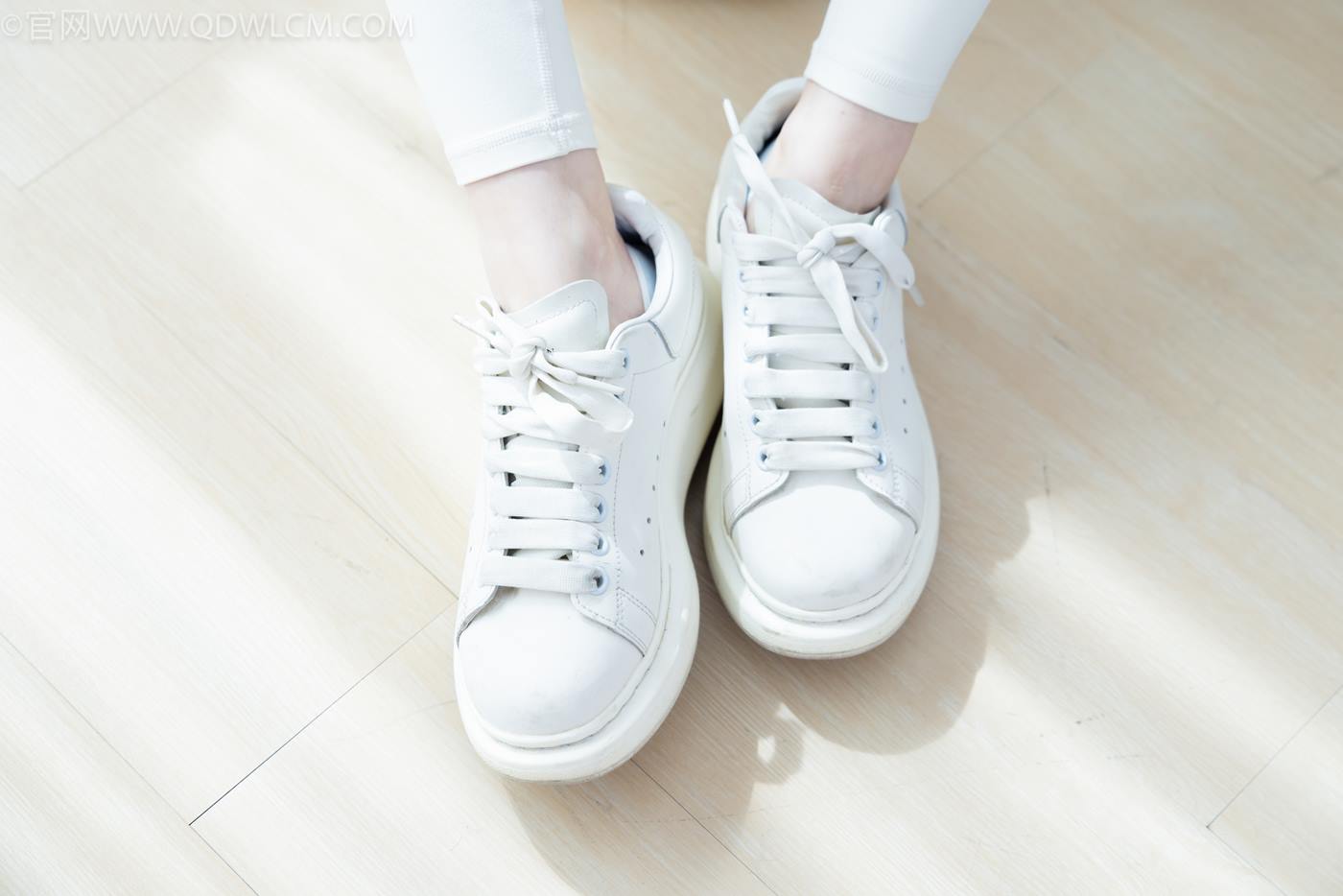 图片[73]-物恋传媒 NO.2276 闪闪-板鞋、白船袜、蓝船袜、裸足[142P] – 速更版-美库