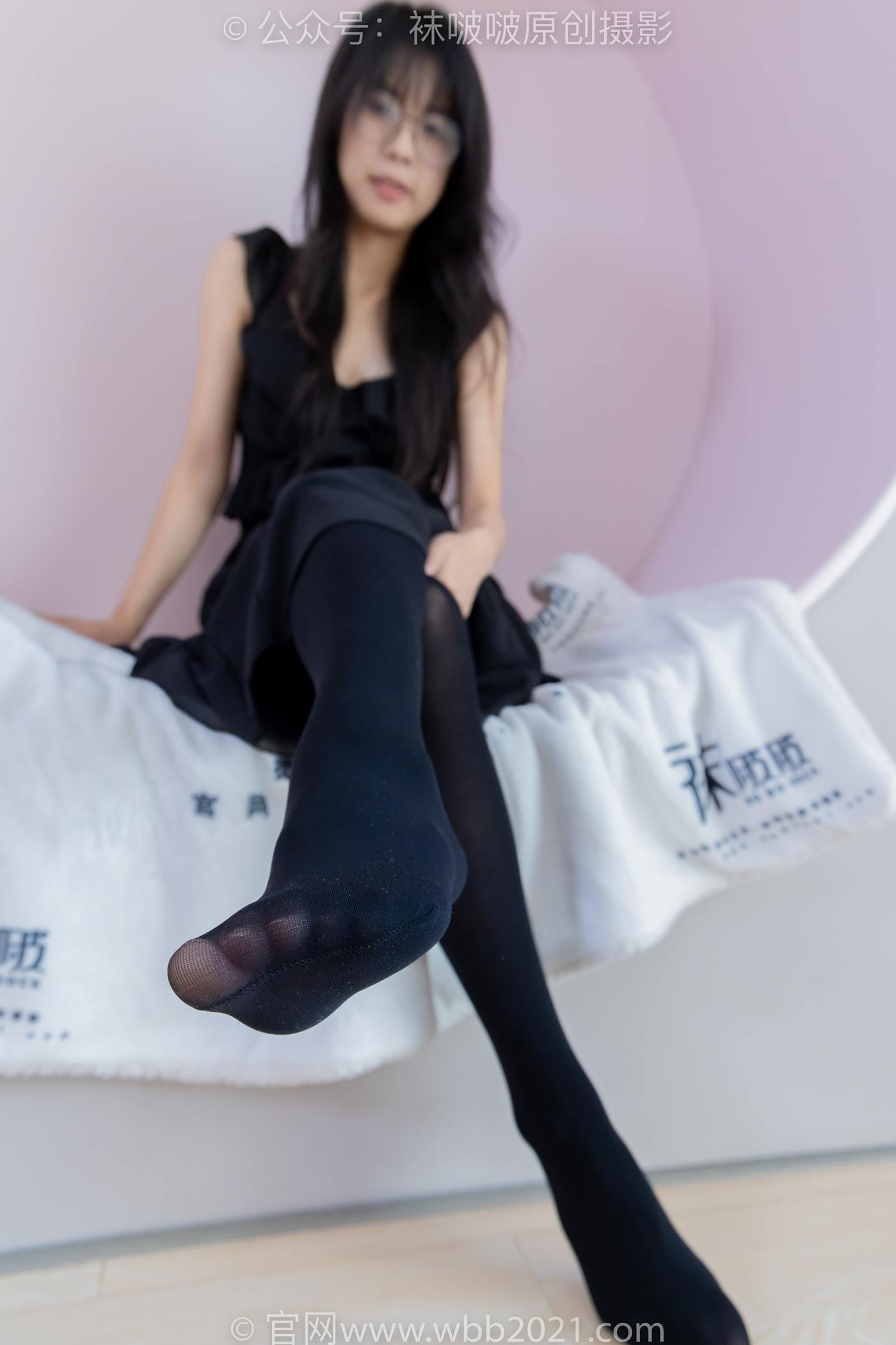 图片[107]-[BoBoSocks袜啵啵]NO.511 奶油-平底鞋、厚黑丝、做瑜伽动作时老头乐挠脚剧情[140P] – 速更版-美库