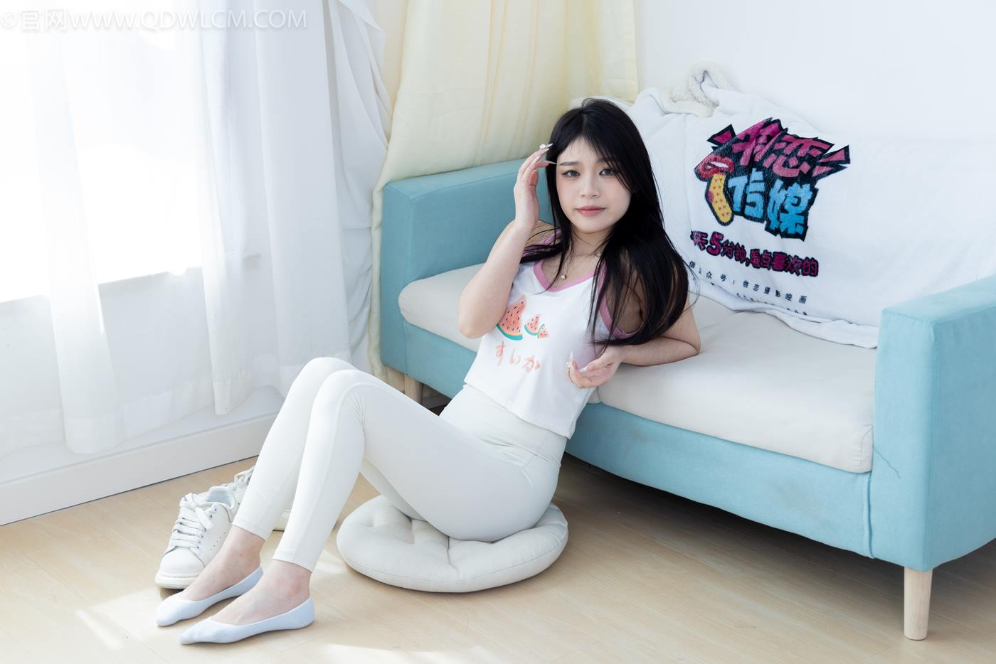 图片[82]-物恋传媒 NO.2276 闪闪-板鞋、白船袜、蓝船袜、裸足[142P] – 速更版-美库