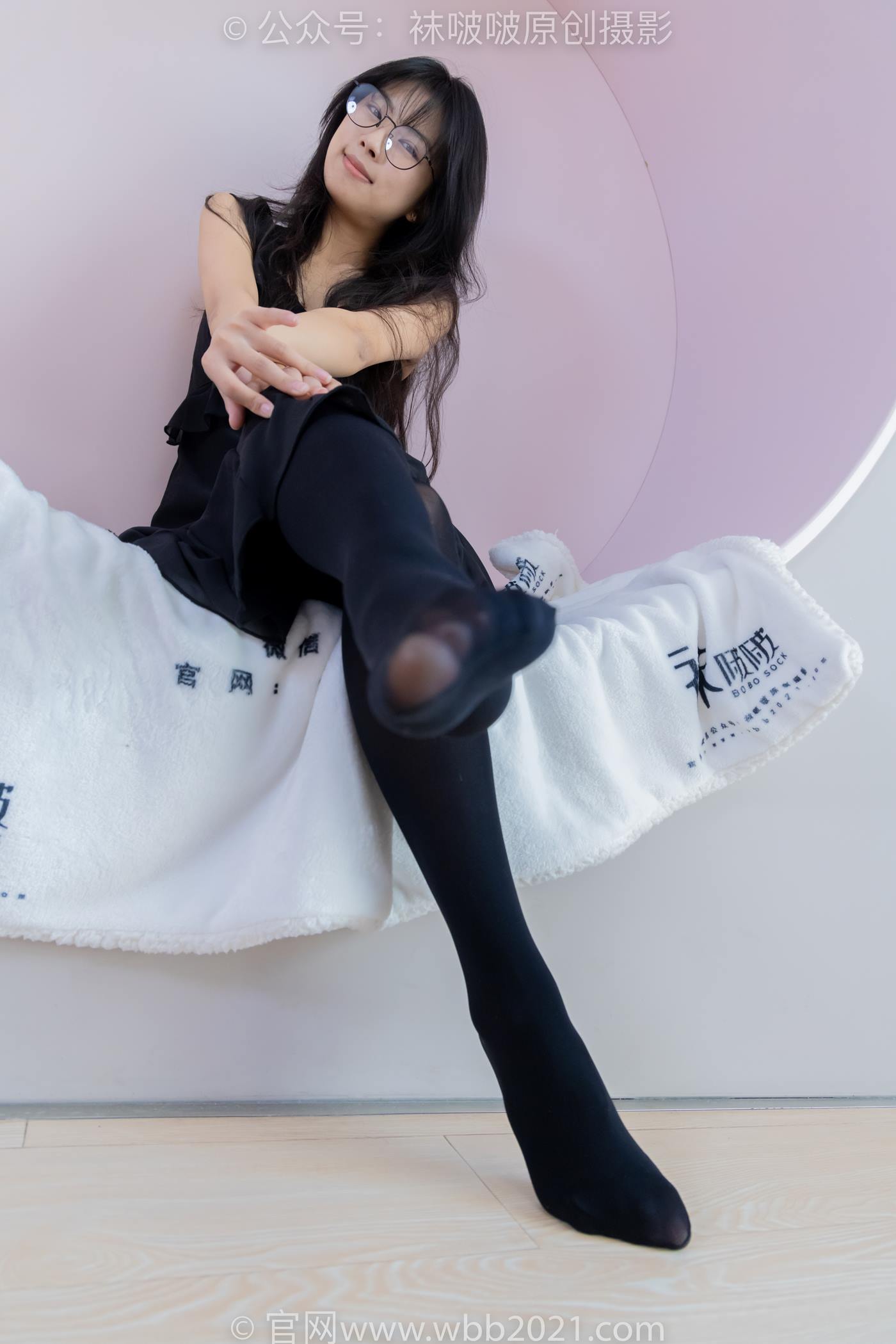图片[112]-[BoBoSocks袜啵啵]NO.511 奶油-平底鞋、厚黑丝、做瑜伽动作时老头乐挠脚剧情[140P] – 速更版-美库