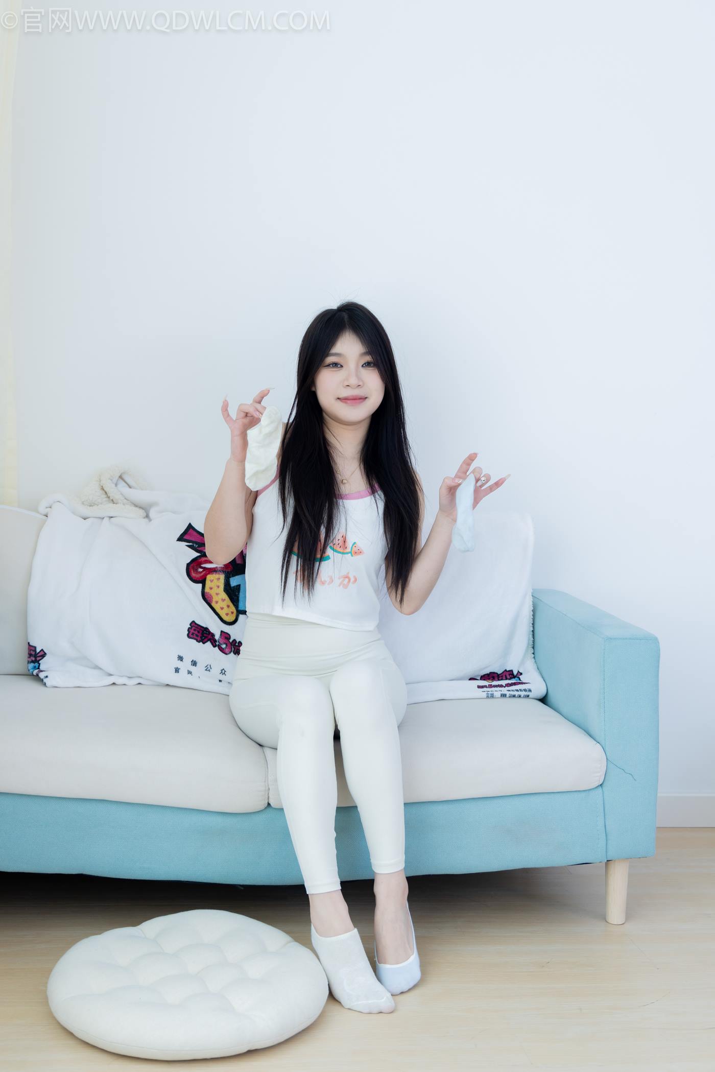 图片[110]-物恋传媒 NO.2276 闪闪-板鞋、白船袜、蓝船袜、裸足[142P] – 速更版-美库