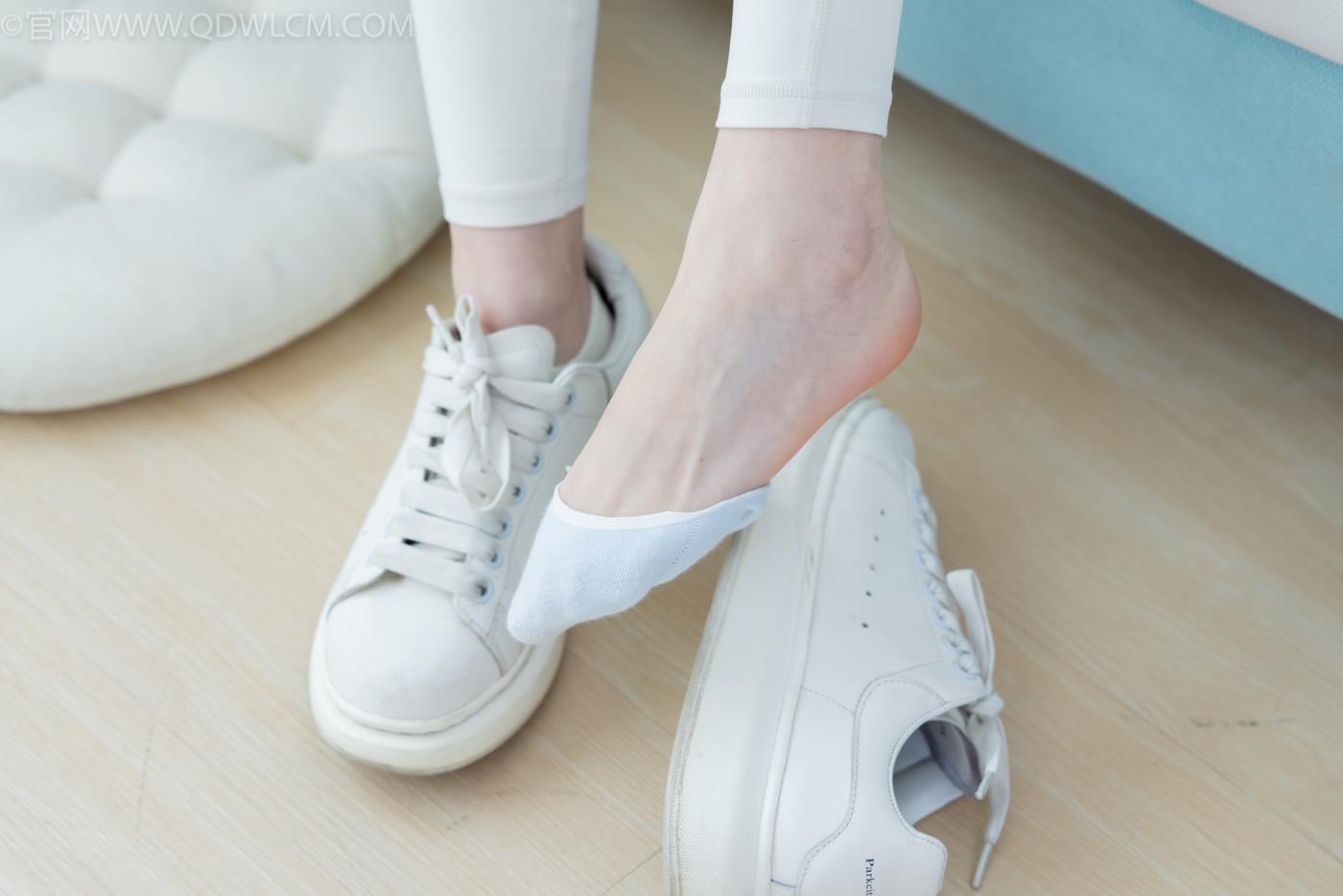 图片[115]-物恋传媒 NO.2276 闪闪-板鞋、白船袜、蓝船袜、裸足[142P] – 速更版-美库