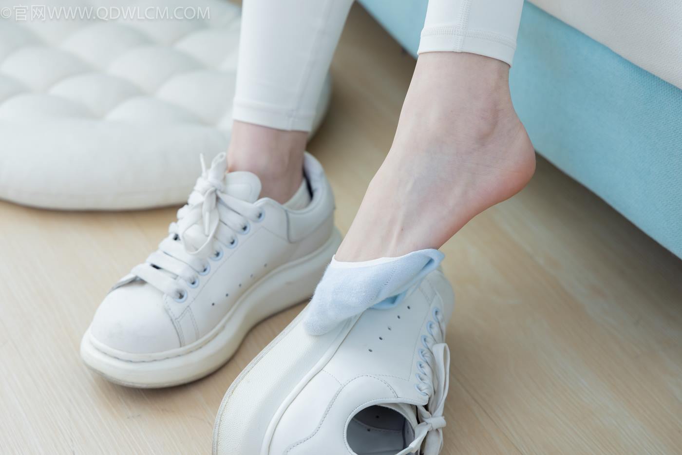 图片[116]-物恋传媒 NO.2276 闪闪-板鞋、白船袜、蓝船袜、裸足[142P] – 速更版-美库