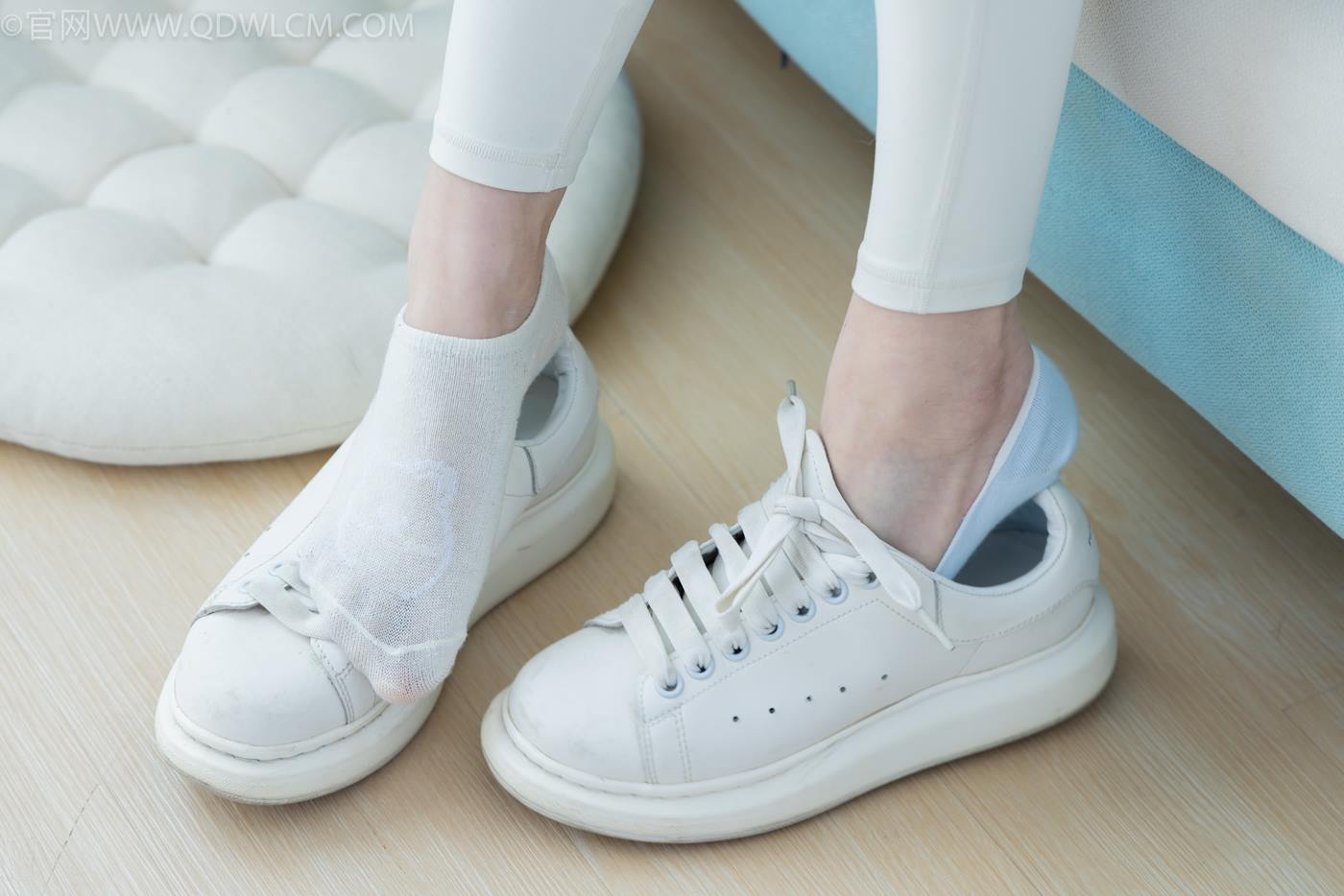 图片[119]-物恋传媒 NO.2276 闪闪-板鞋、白船袜、蓝船袜、裸足[142P] – 速更版-美库