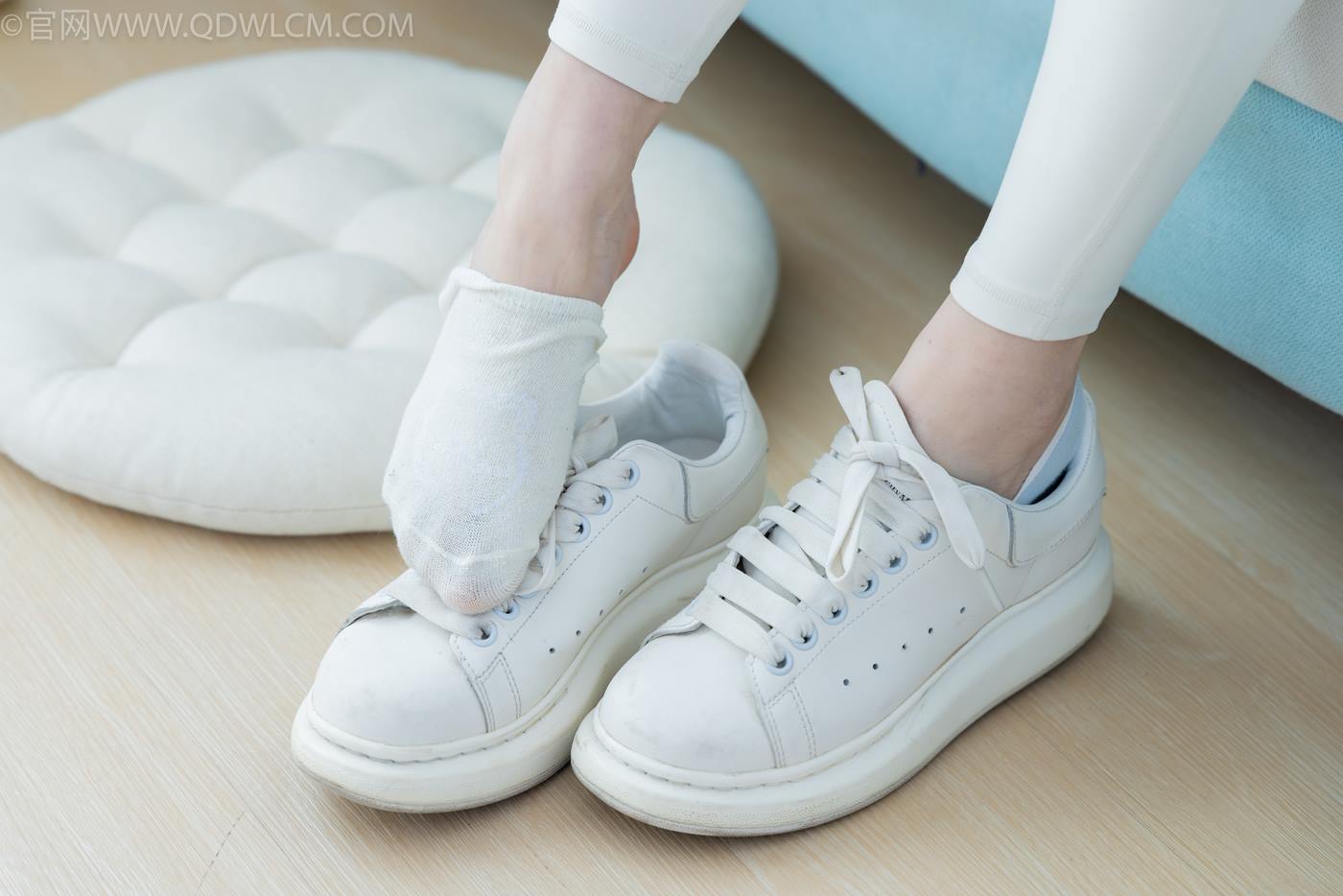 图片[120]-物恋传媒 NO.2276 闪闪-板鞋、白船袜、蓝船袜、裸足[142P] – 速更版-美库