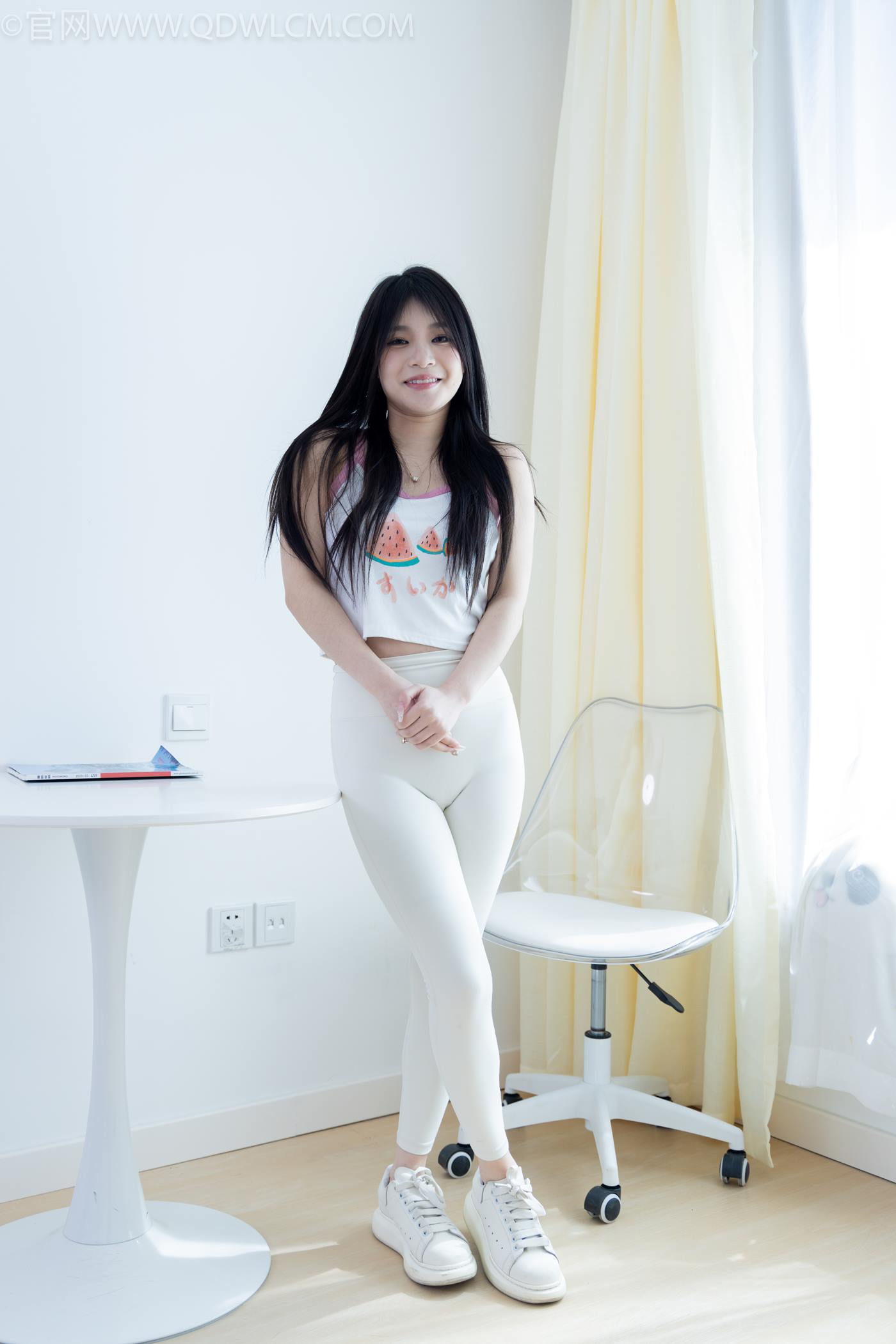 图片[127]-物恋传媒 NO.2276 闪闪-板鞋、白船袜、蓝船袜、裸足[142P] – 速更版-美库