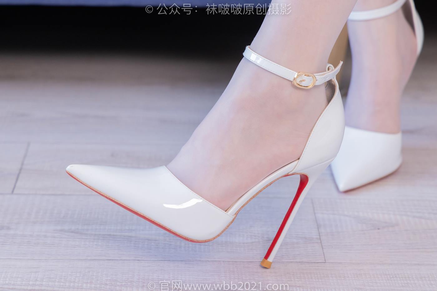 图片[12]-[BoBoSocks袜啵啵]NO.512 甜甜圈-高跟鞋、油亮薄白丝、袜踩奶油蛋糕剧情[143P] – 速更版-美库