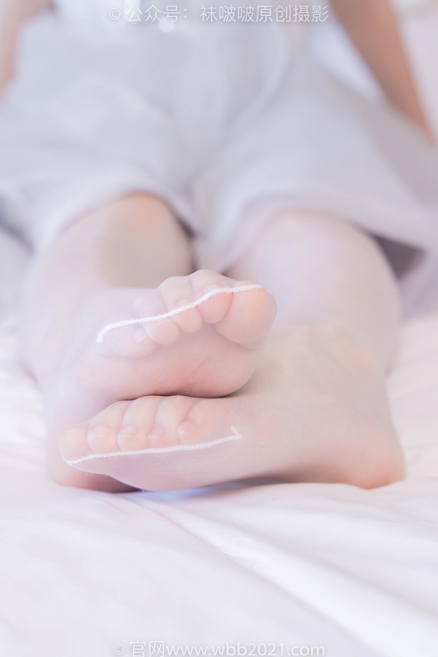 图片[80]-[BoBoSocks袜啵啵]NO.512 甜甜圈-高跟鞋、油亮薄白丝、袜踩奶油蛋糕剧情[143P] – 速更版-美库