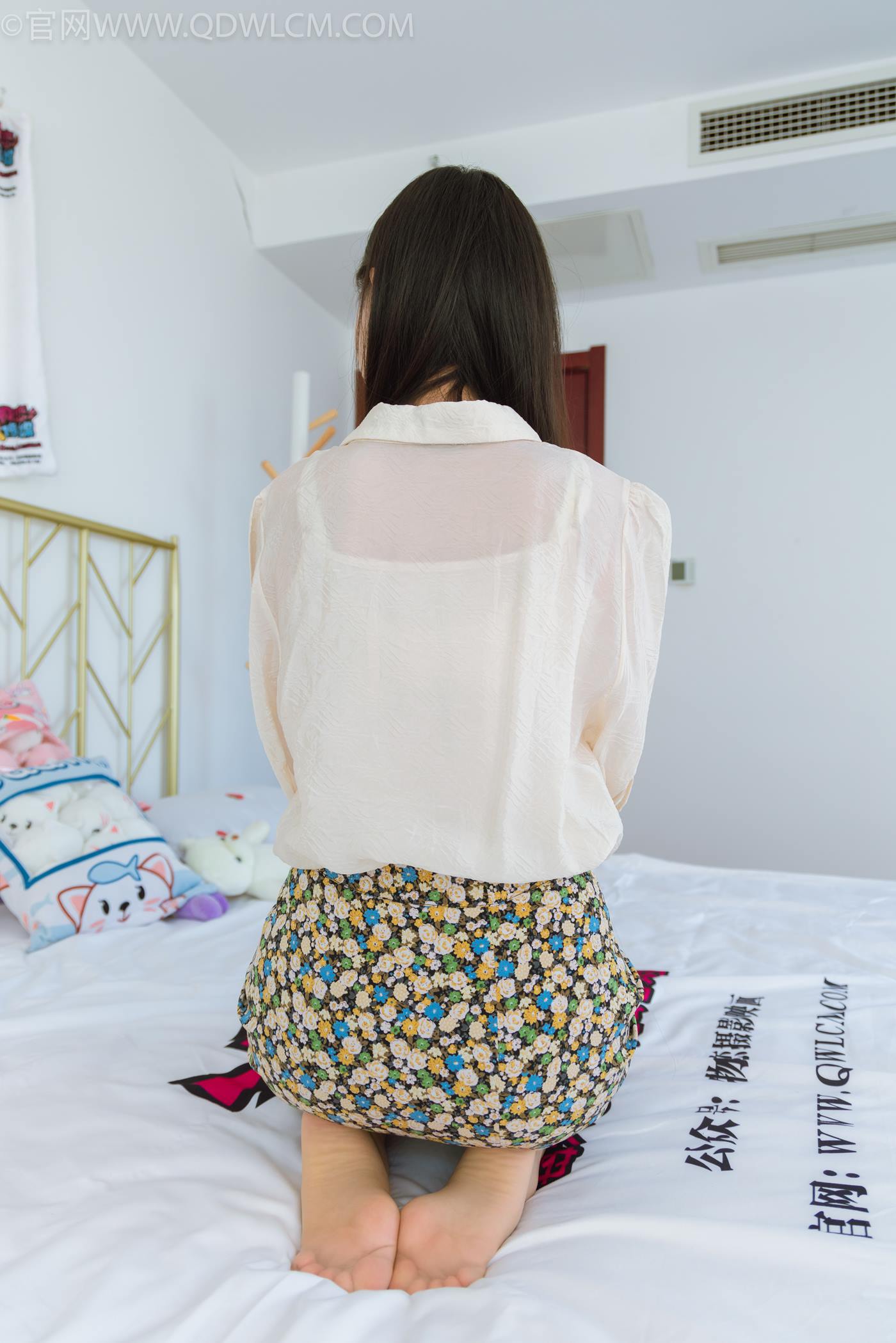 图片[62]-物恋传媒 NO.2277 美兔-三双高跟鞋、薄肉丝、裸足[140P] – 速更版-美库