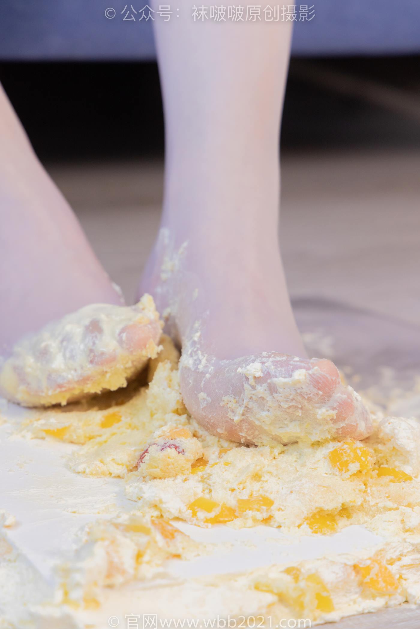 图片[128]-[BoBoSocks袜啵啵]NO.512 甜甜圈-高跟鞋、油亮薄白丝、袜踩奶油蛋糕剧情[143P] – 速更版-美库