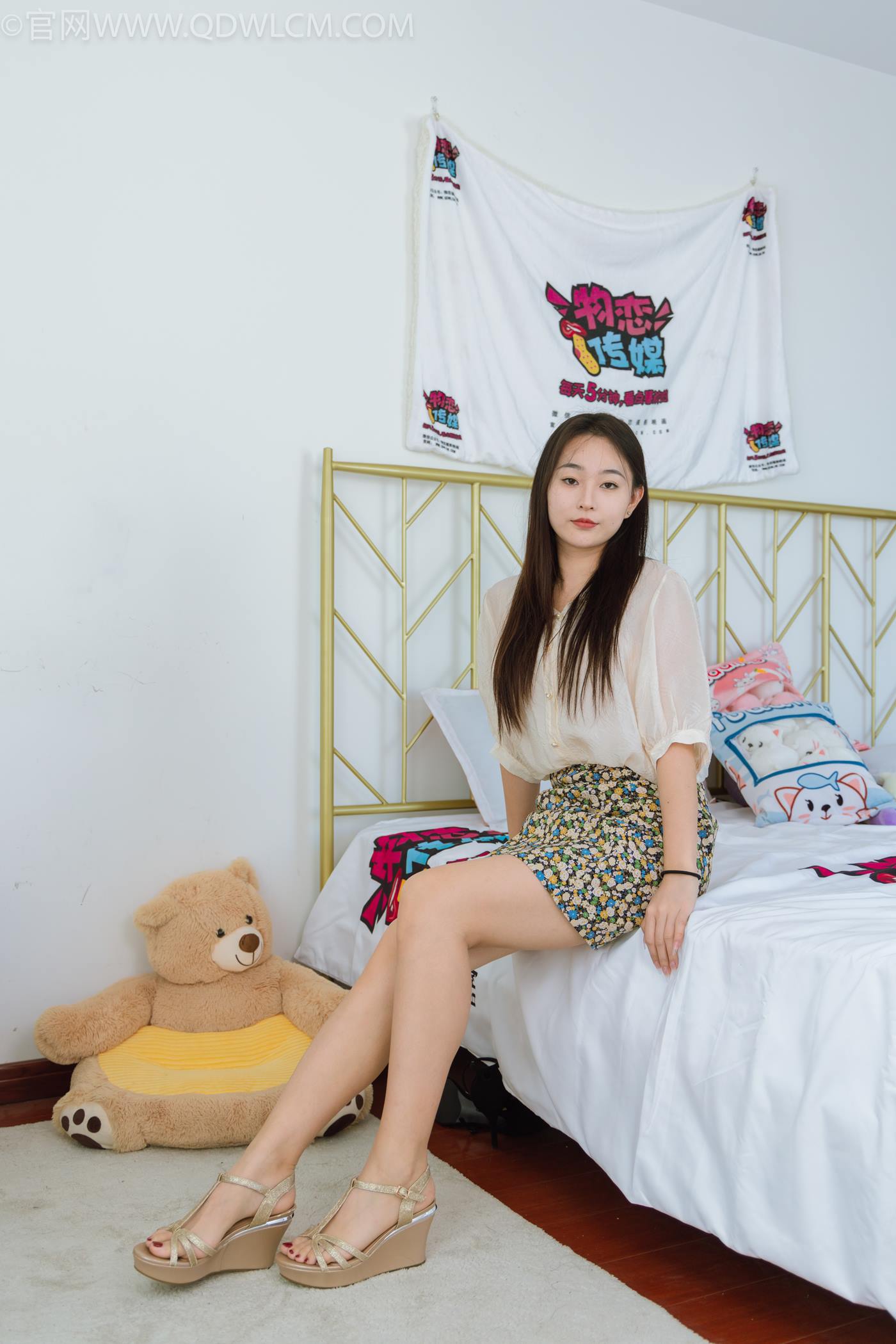 图片[88]-物恋传媒 NO.2277 美兔-三双高跟鞋、薄肉丝、裸足[140P] – 速更版-美库