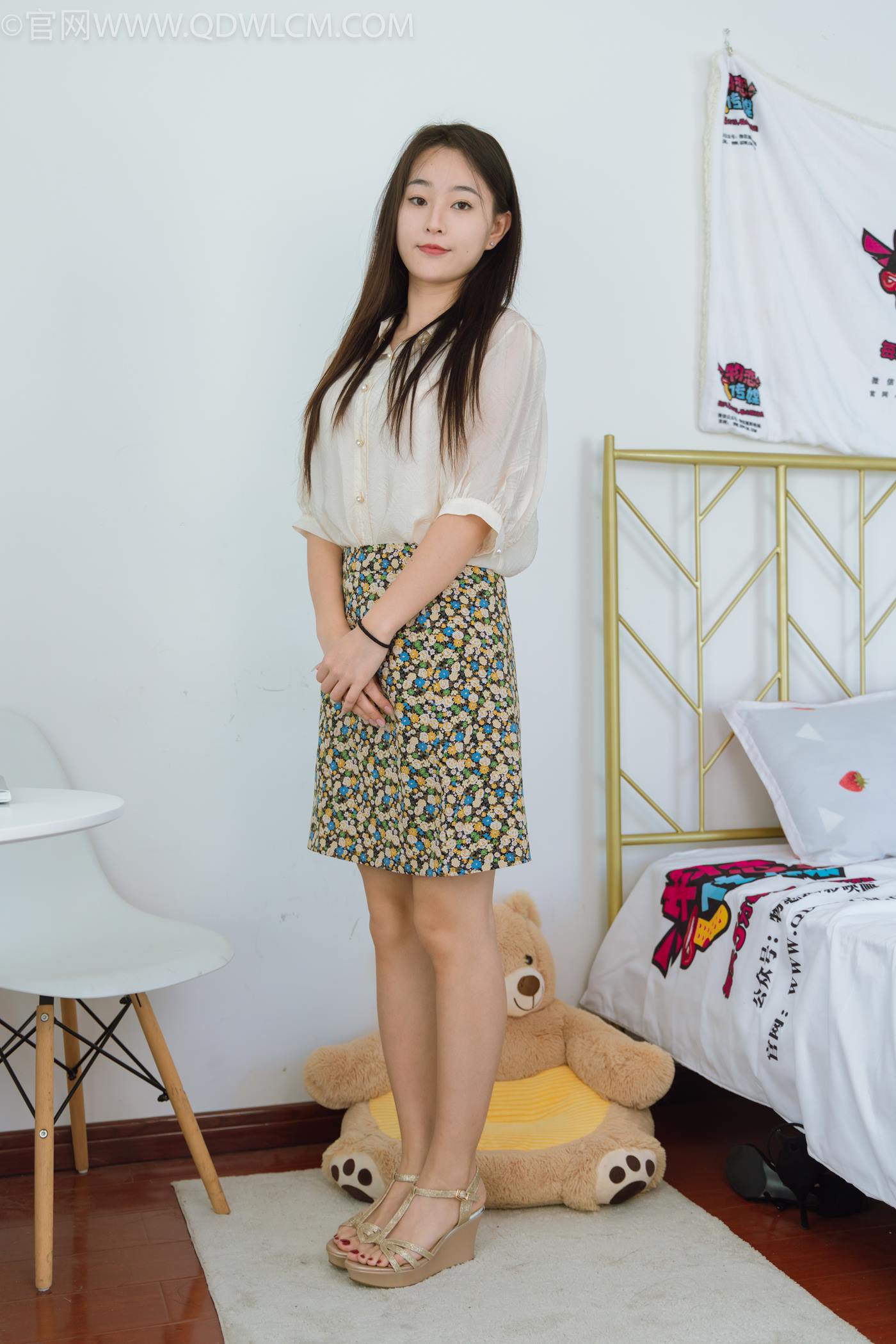 图片[99]-物恋传媒 NO.2277 美兔-三双高跟鞋、薄肉丝、裸足[140P] – 速更版-美库