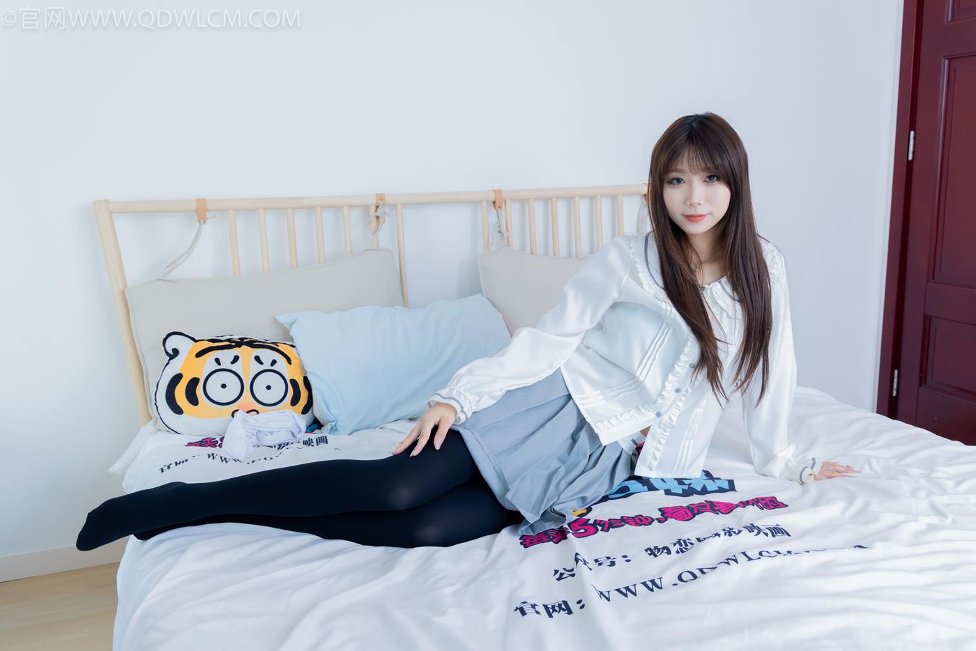 图片[101]-物恋传媒 NO.2278 泡泡-高跟凉鞋、厚灰丝、厚黑丝、厚白丝[140P] – 速更版-美库