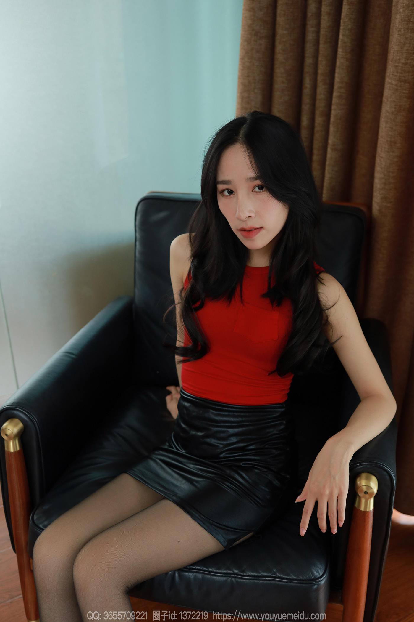 图片[33]-[IESS异思趣向] 2025.03.02 丝享家1990：美子《红衣黑裙》[92P] – 速更版-美库