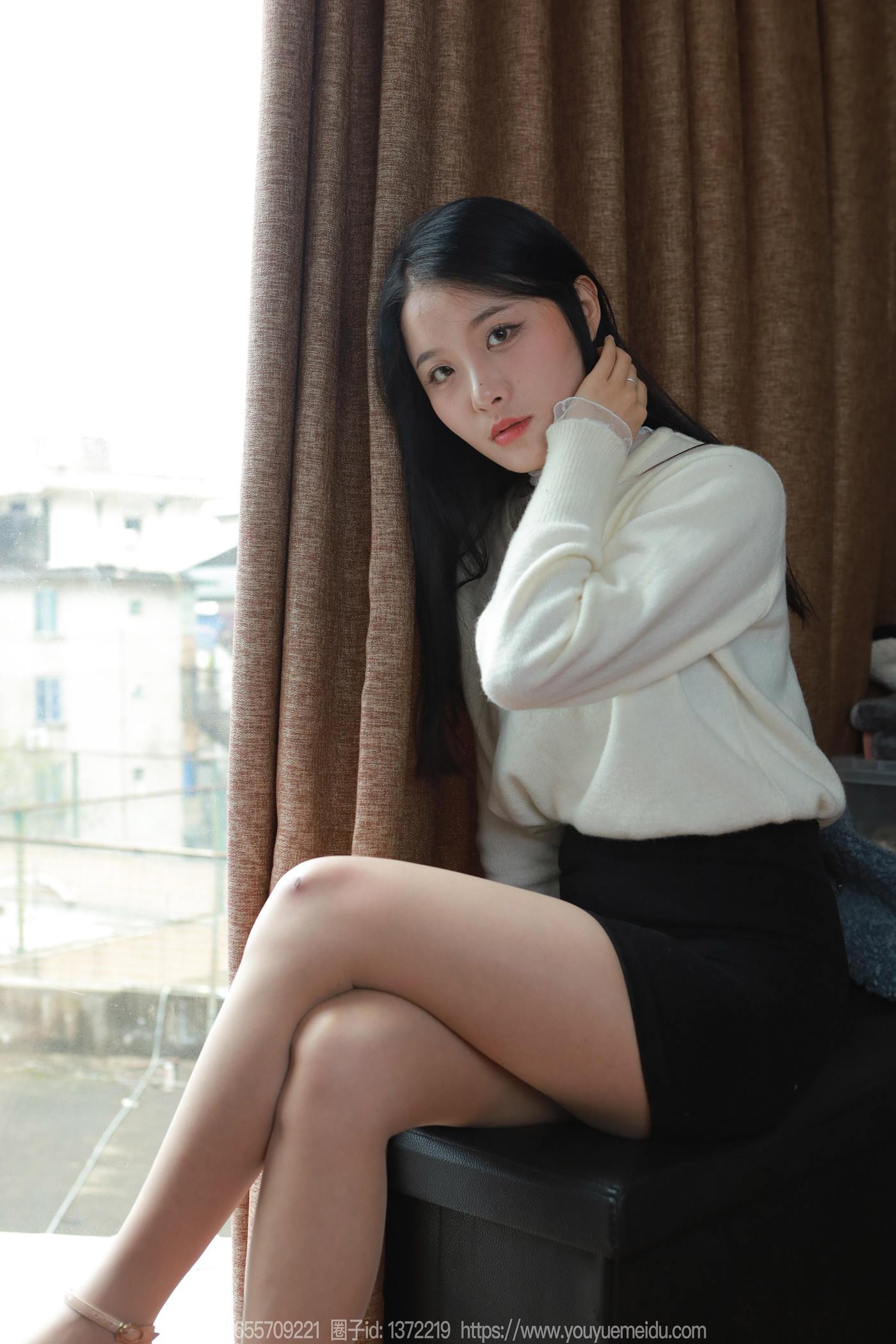 图片[41]-[IESS异思趣向] 2025.03.03 丝享家1991：婉萍《酒杯美腿》[89P] – 速更版-美库